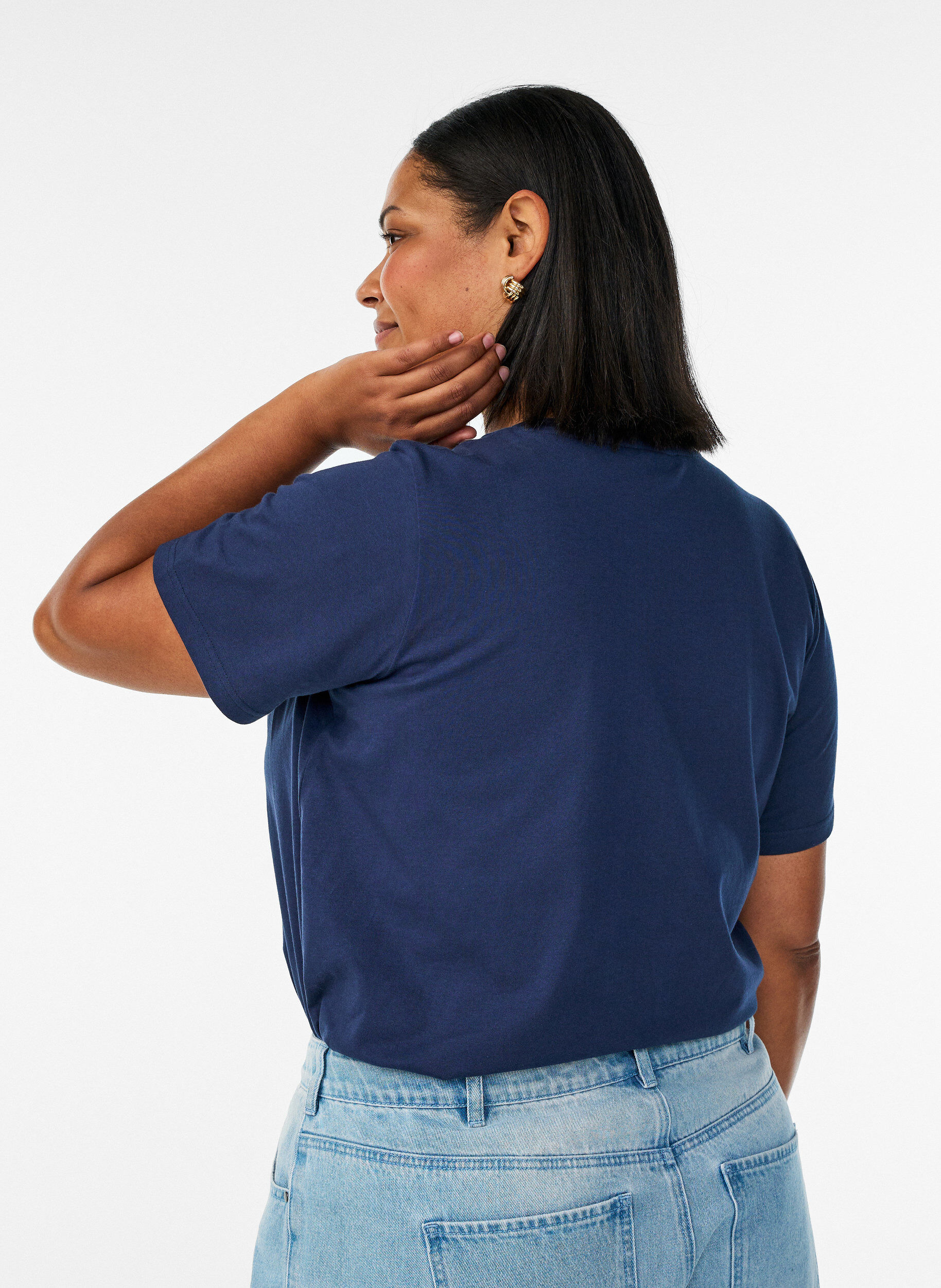 ZizziT-shirt i ekologisk bomull med h&aring;lbroderi, Bl&aring;, Model image number 2