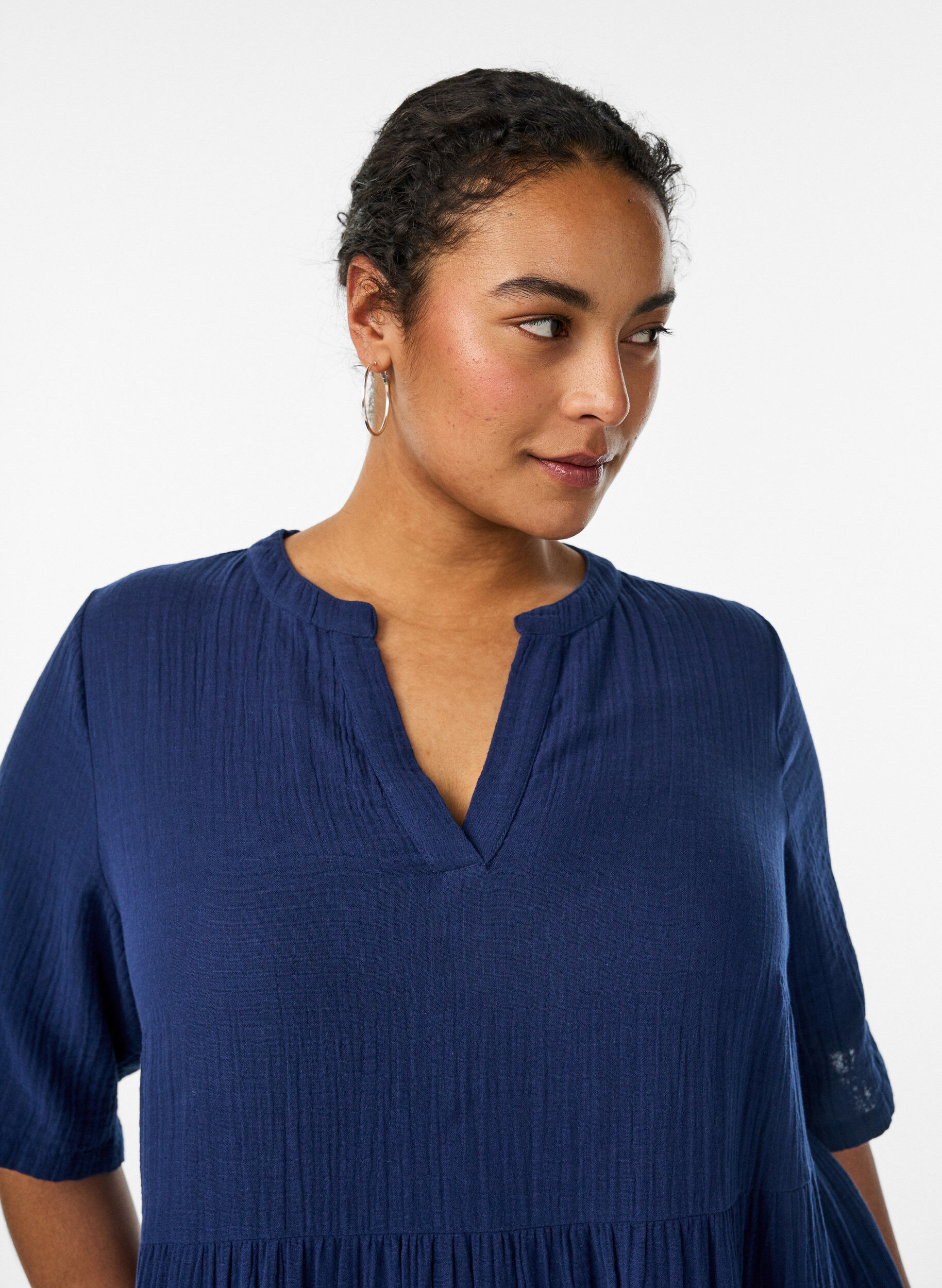 ZizziA-linjeformad midikl&auml;nning i bomullsmuslin, Bl&aring;, Model image number 2