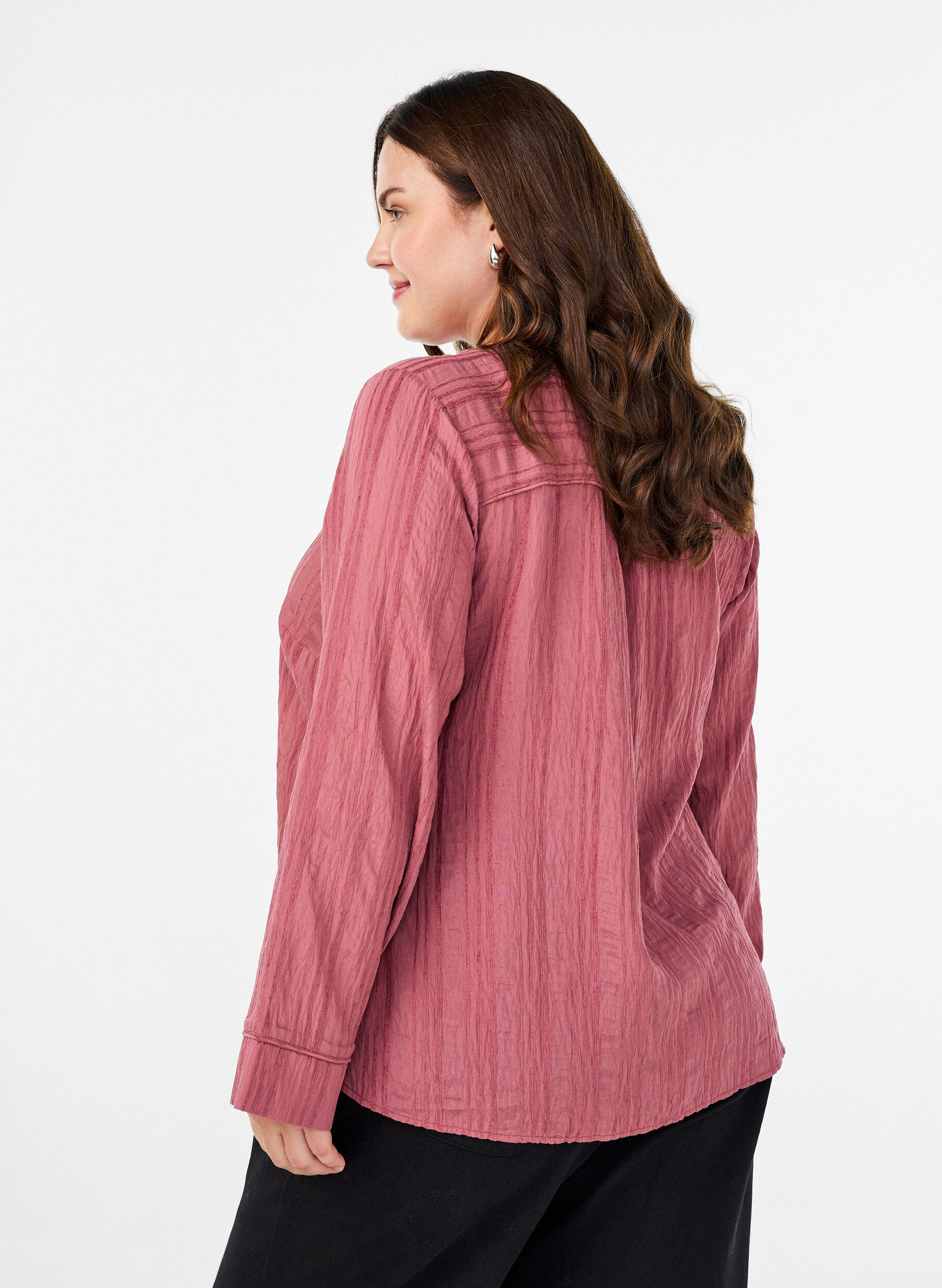 Zizzi Blus med ton-i-ton-struktur och knappar, Rosa, Model image number 2