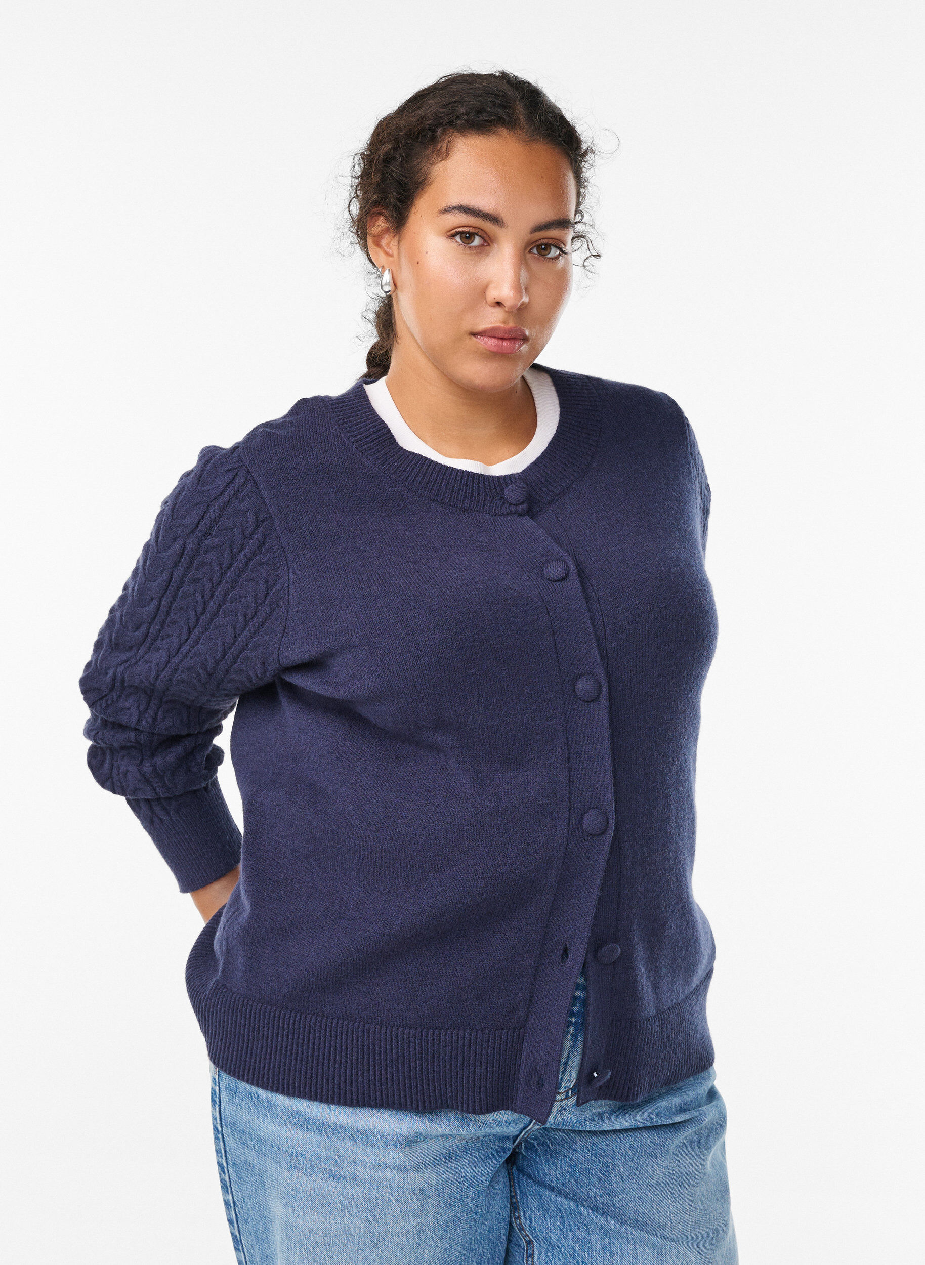 Cardigan med kabelstickade &auml;rmar, Bl&aring;, Model