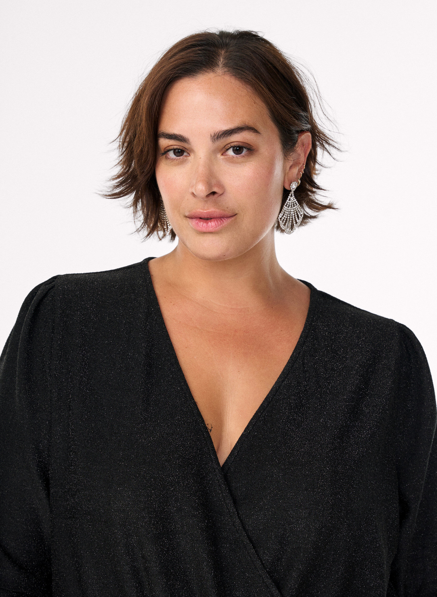 Zizzi Jumpsuit med glitter och knytsk&auml;rp, Svart, Model image number 2