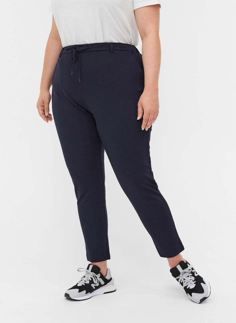 Croppade Maddison byxor, Bl&aring;, Model image number 3