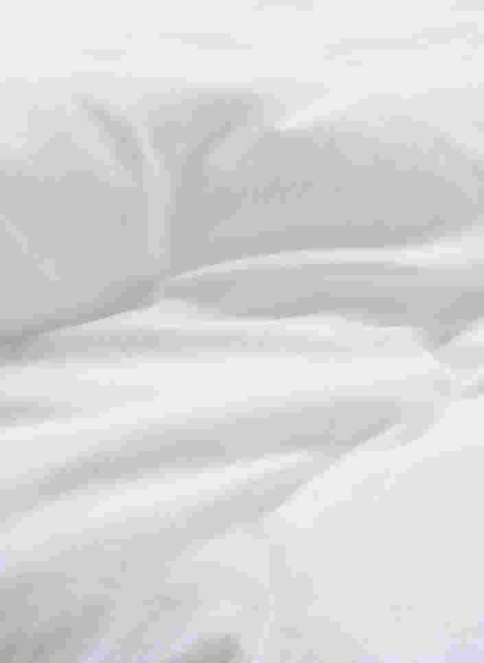 Enfärgat påslakanset i bomull, White Alyssum, Packshot image number 3