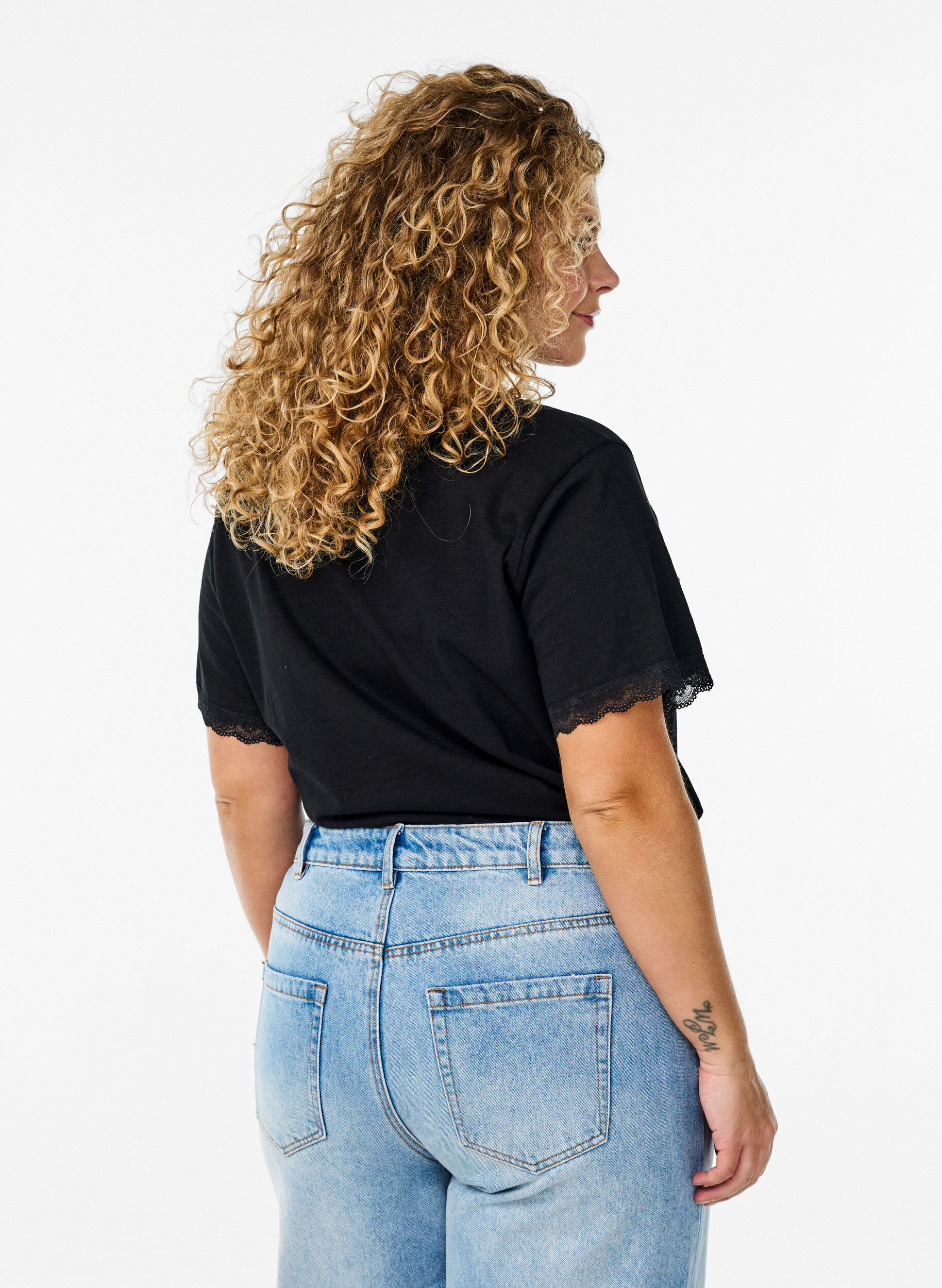 Zizzi T-shirt med spetskant, Svart, Model image number 2