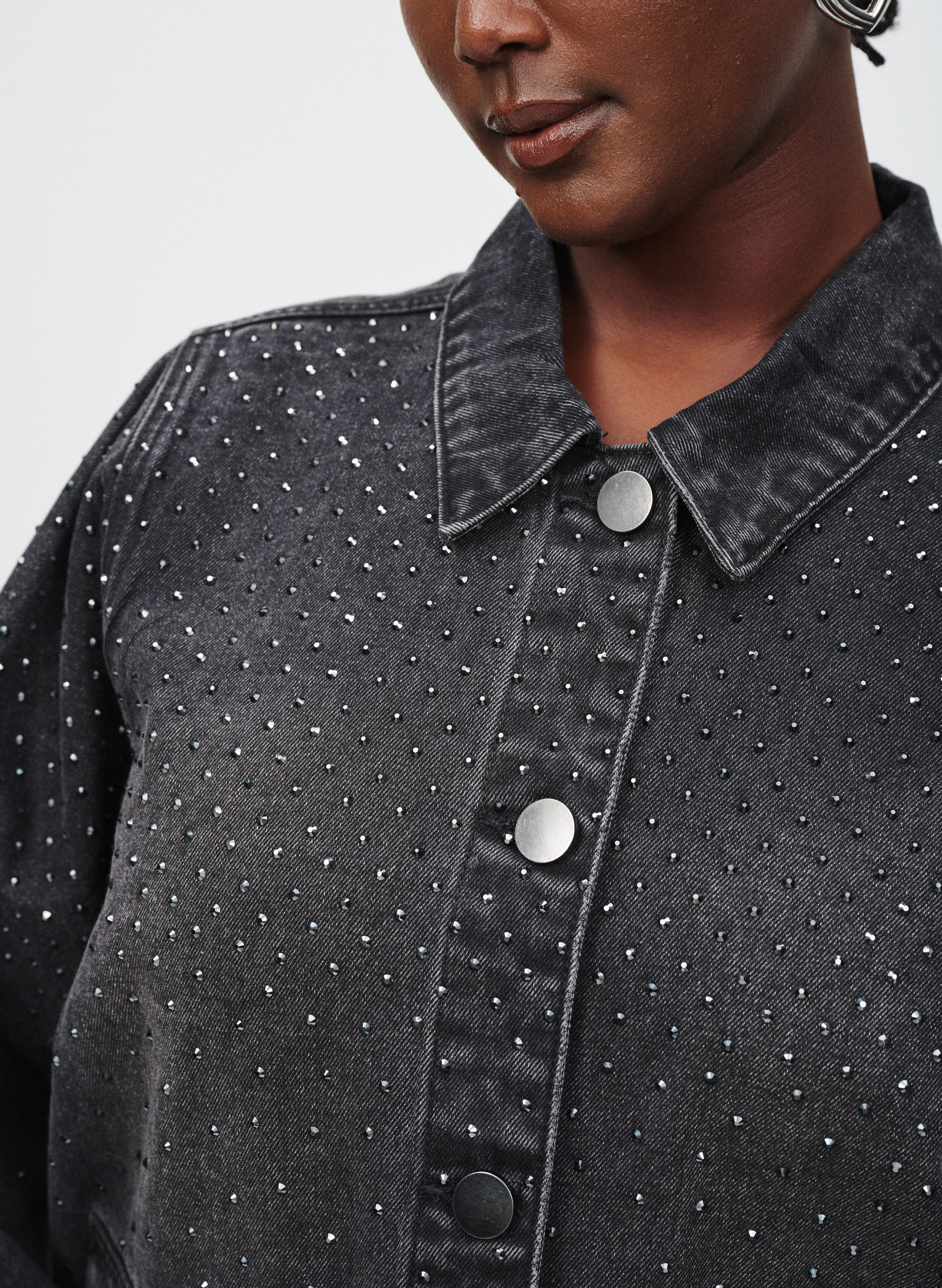 Zizzi Denim med stendetaljer, , Model