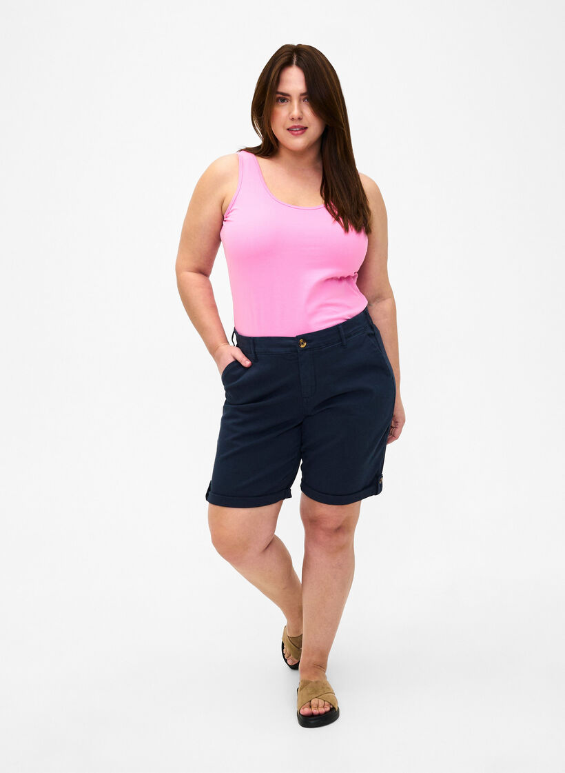 Chinoshorts med fickor, Navy Blazer, Model image number 3