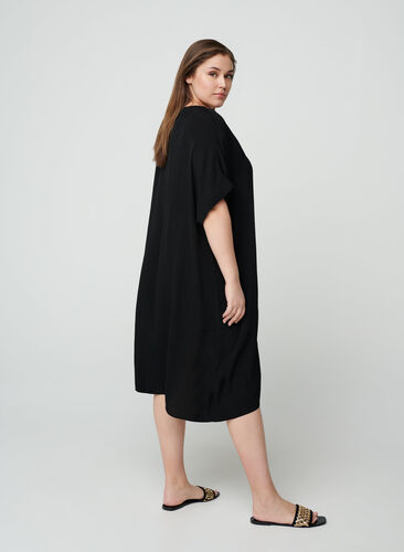 Kortärmad klänning i viskos, Black, Model image number 1