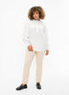 Blus med volanger och Broderie anglaise, Bright White, Model image number 2