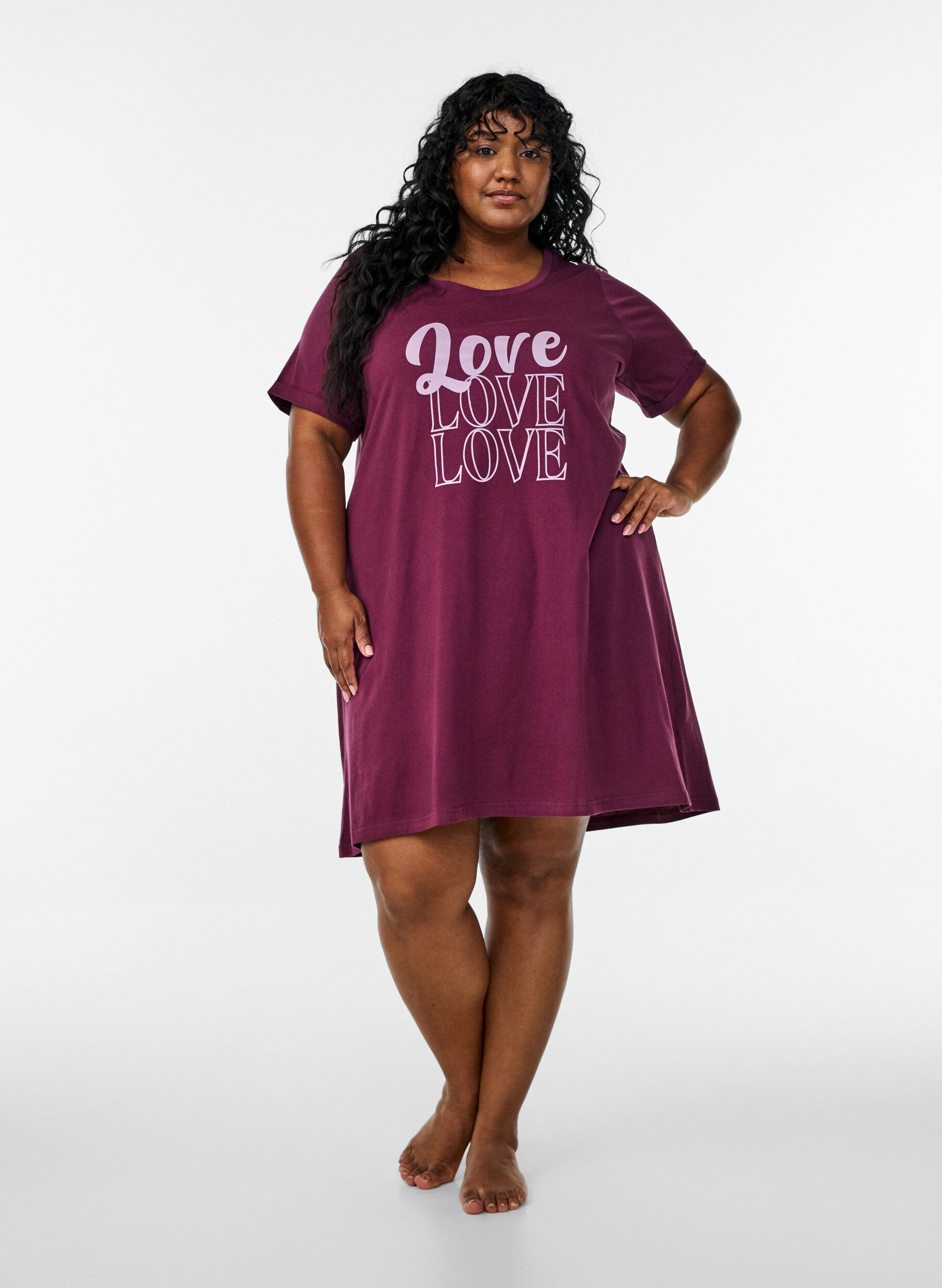 ZizziKort&auml;rmat nattlinne i ekologisk bomull, M&ouml;rk Bordeaux, Model image number 1