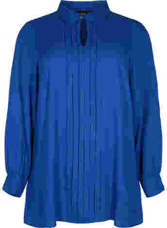 Långärmad blus i viskos med skjortkrage