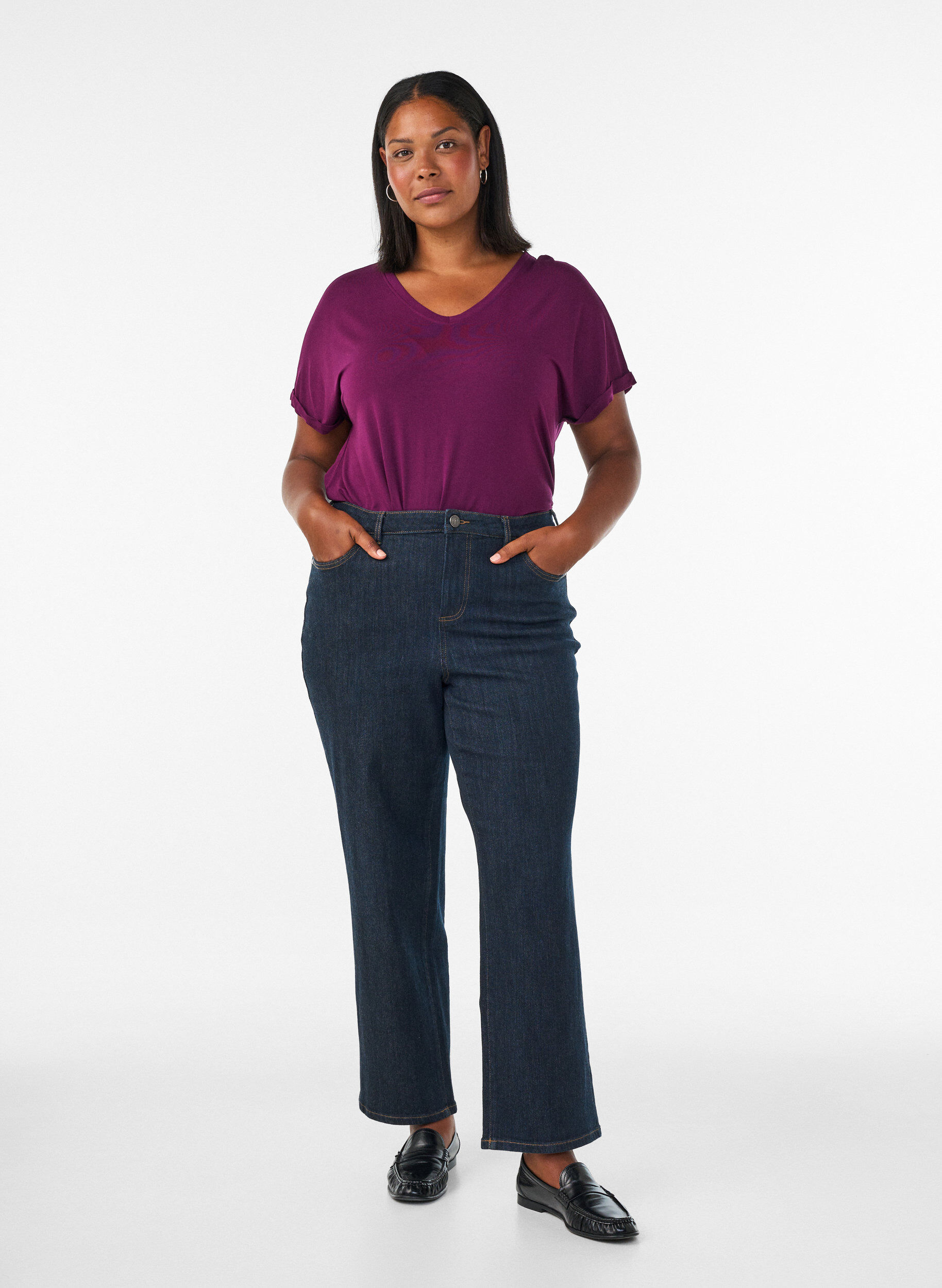 ZizziBas-t-shirt med v-ringning i viskos, Lila, Model image number 1
