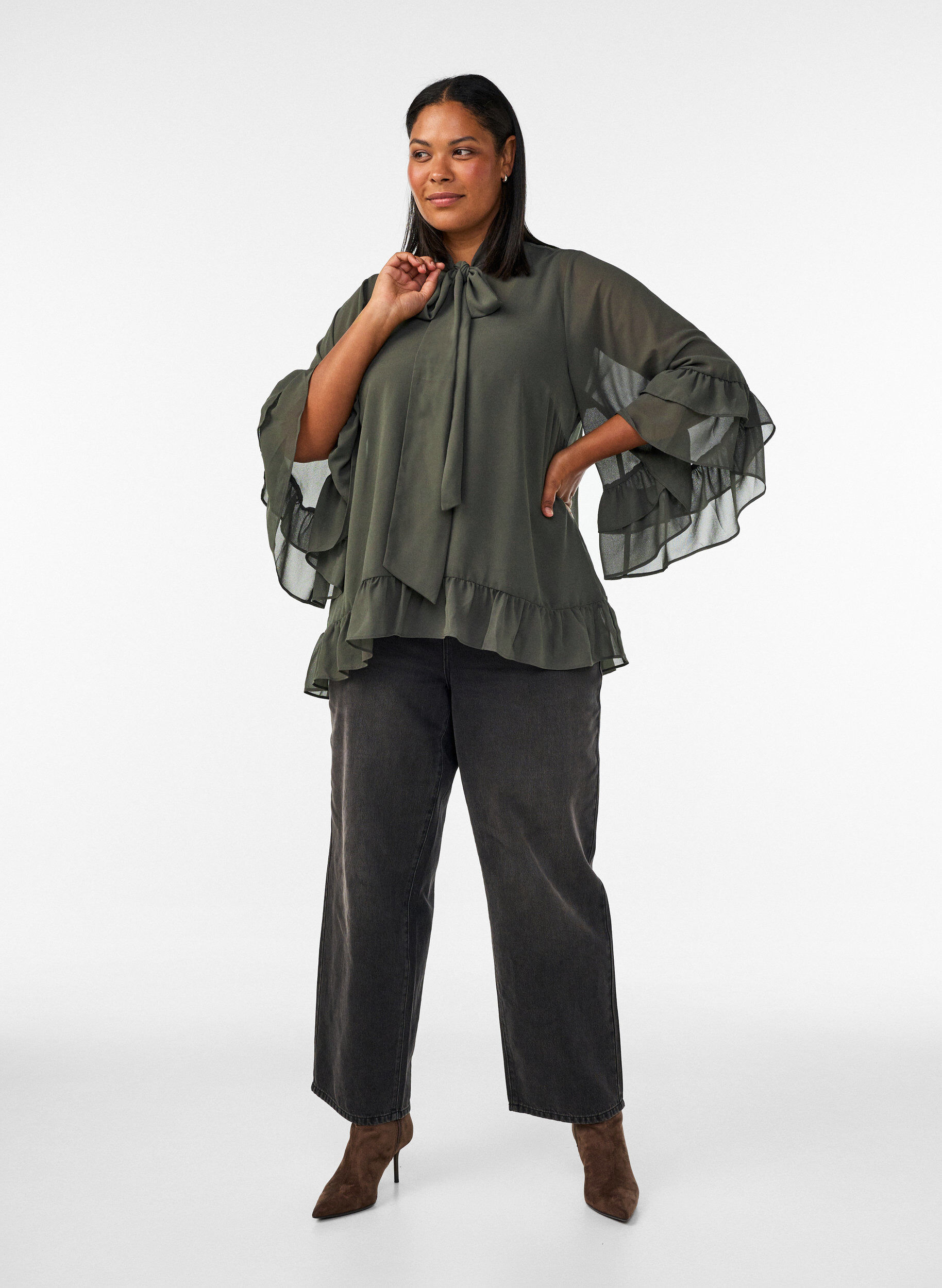 ZizziBlus med knytband och volangdetaljer, Gr&aring;, Model image number 1