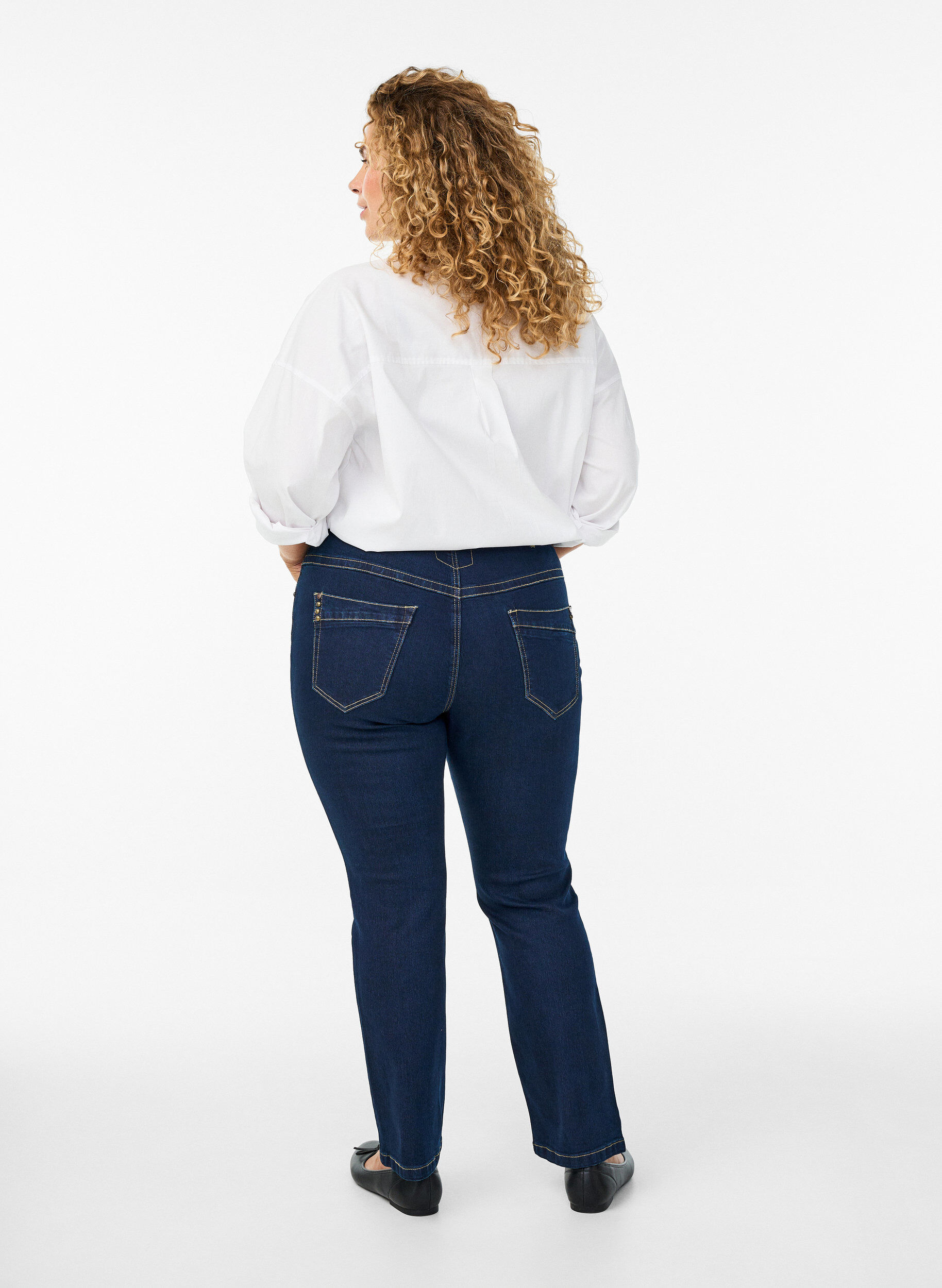 Zizzi Slim fit Vilma jeans med h&ouml;g midja, Bl&aring;, Model image number 1