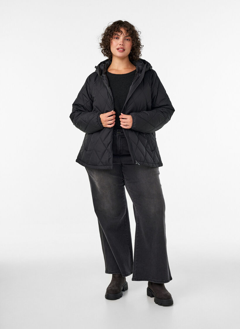 L&auml;tt vadderad jacka med diamantquilt, Svart, Model image number 1
