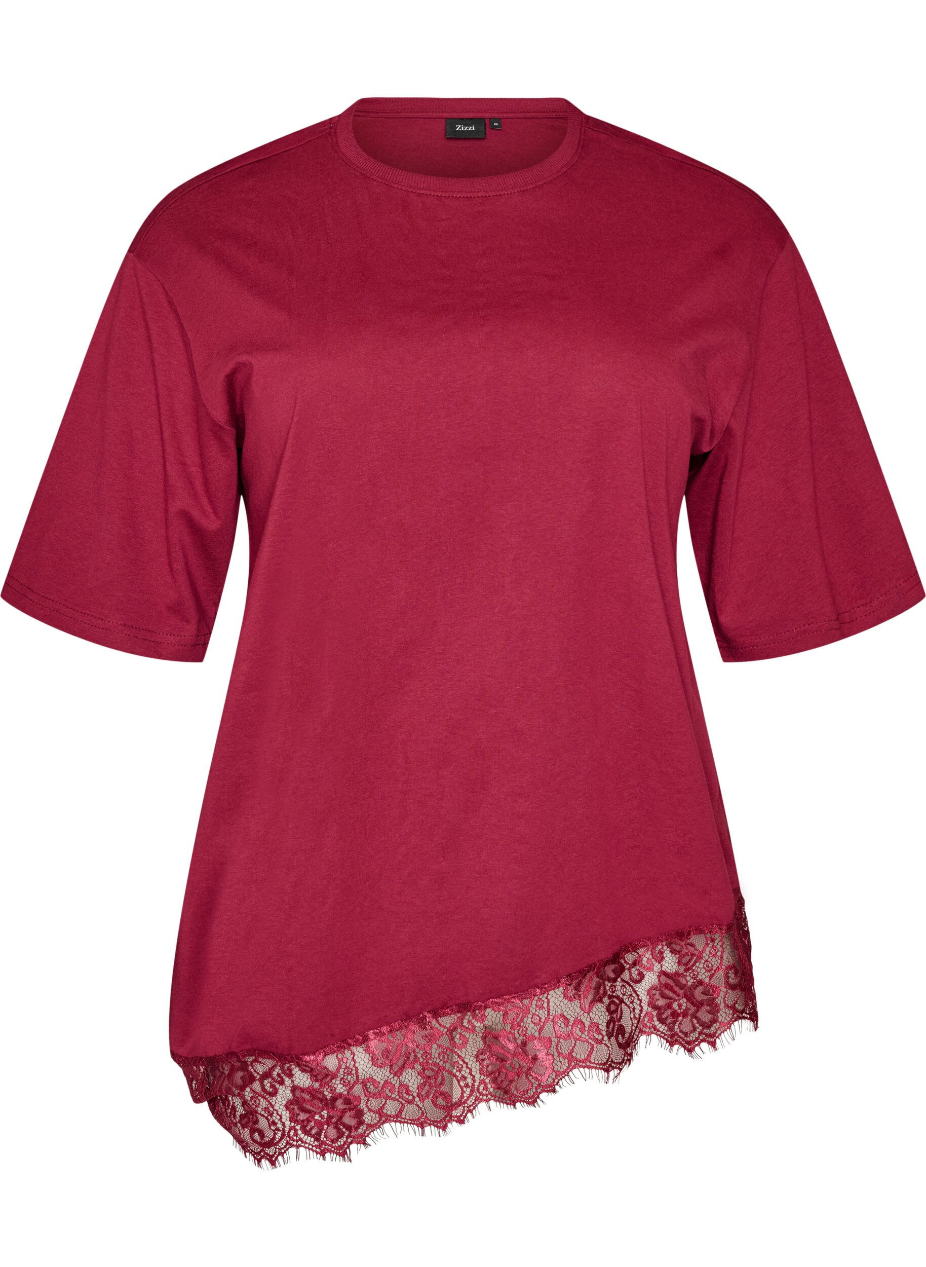 T-shirt med asymmetrisk spetskant