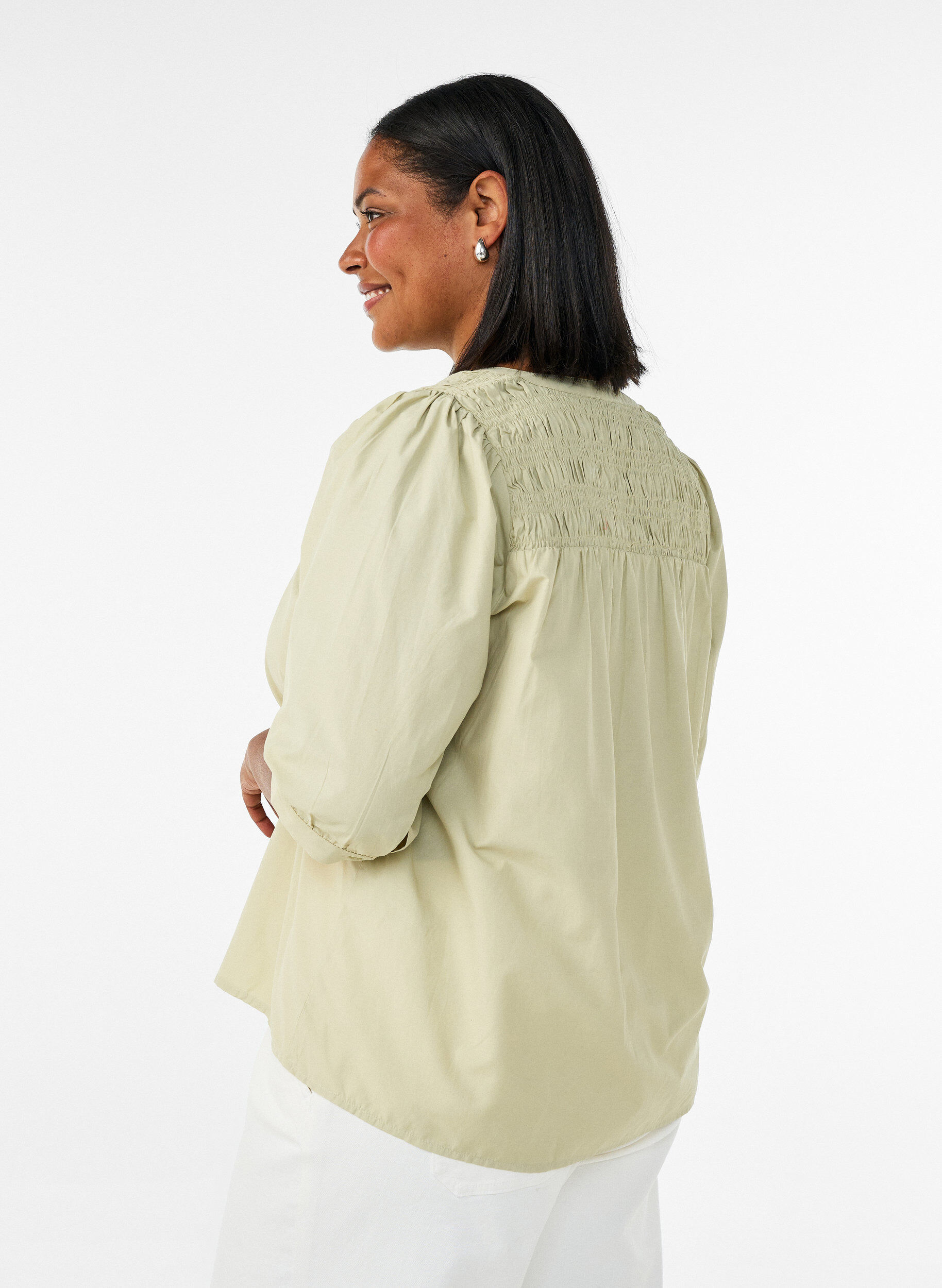 ZizziBlus med smock och 3/4-&auml;rmar, Gr&ouml;n, Model image number 2