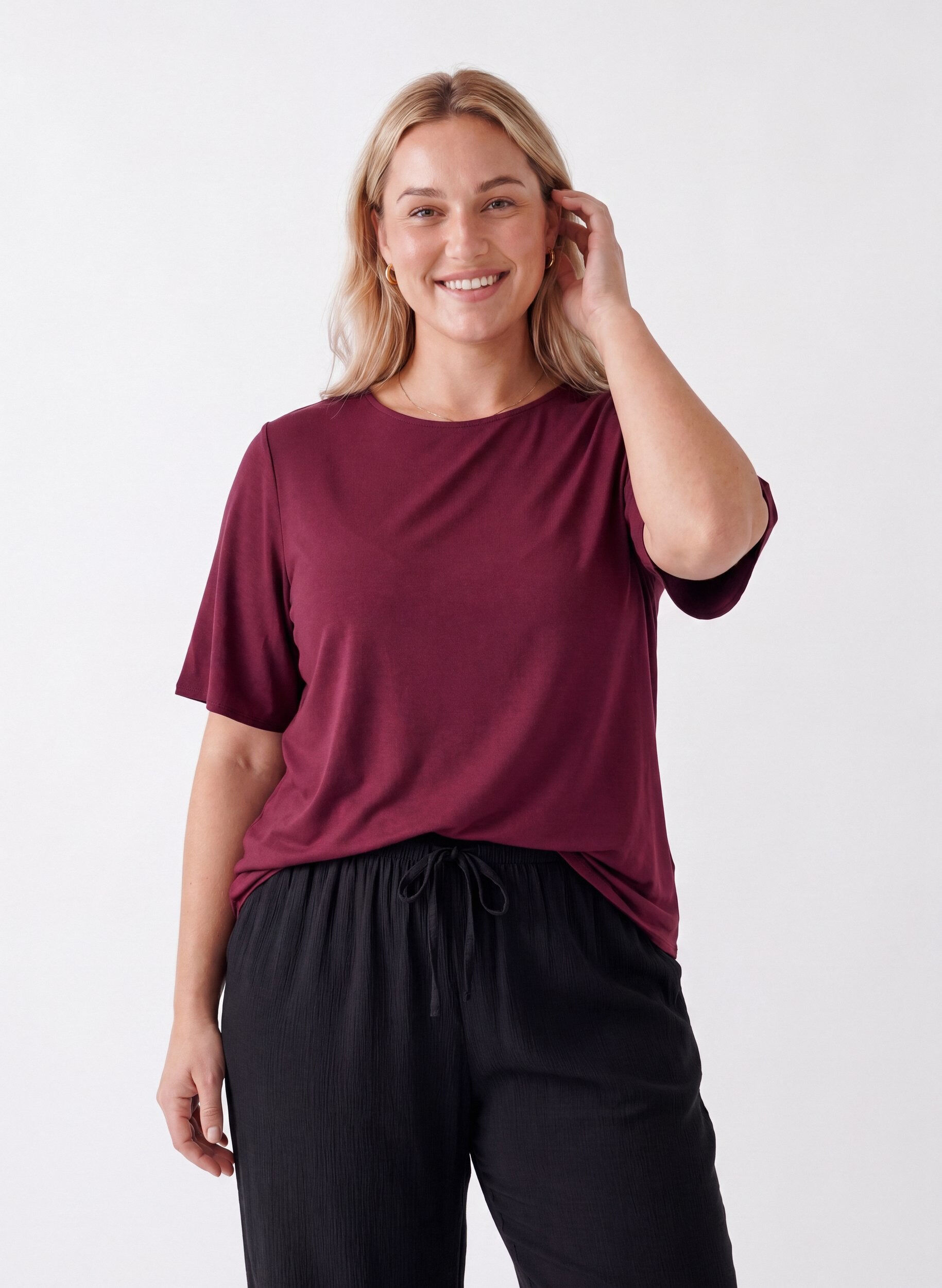 ZizziKort&auml;rmad v&auml;vd blus med rund hals, R&ouml;d, Model image number 0