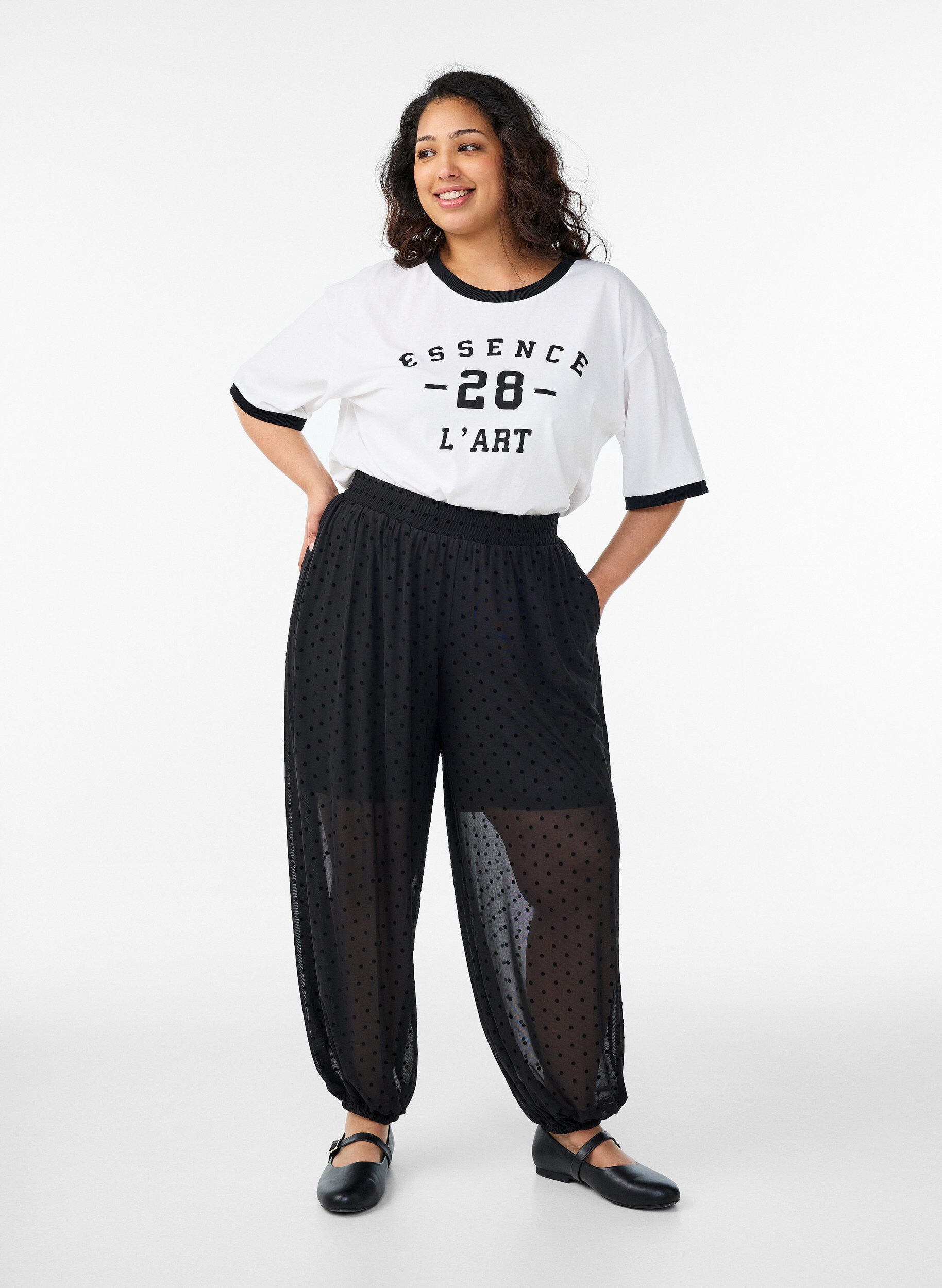 Ballongbyxor i mesh med prickar, Svart, Model