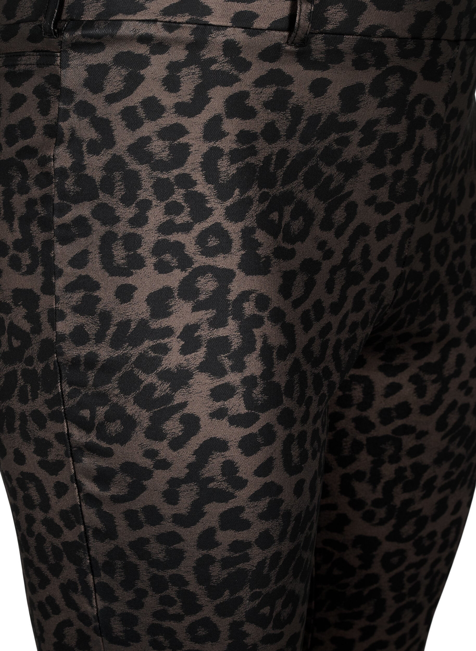 Zizzi Croppade leggings med leopardm&ouml;nster i coatedmaterial, Brun, Packshot image number 2