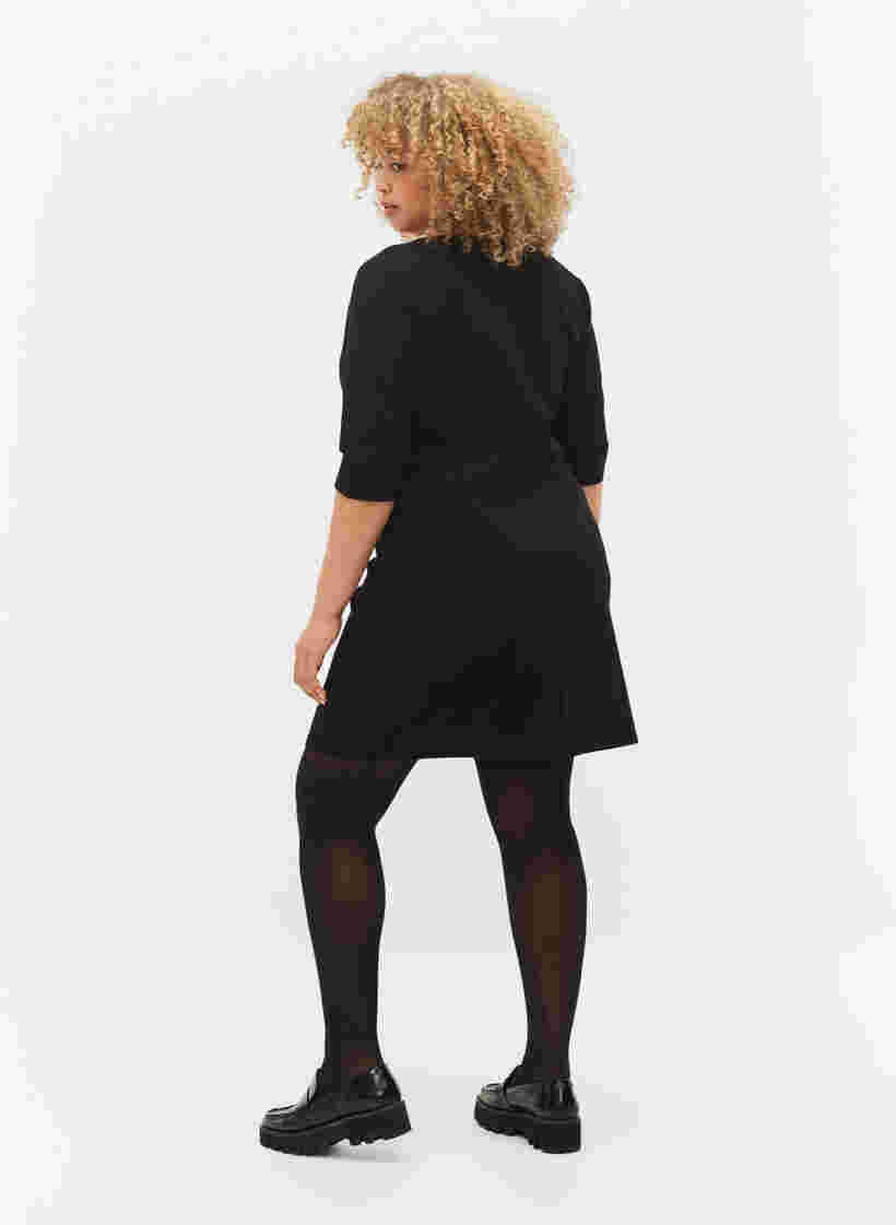 Enfärgad klänning med 3/4-ärmar och slits, Black, Model image number 1