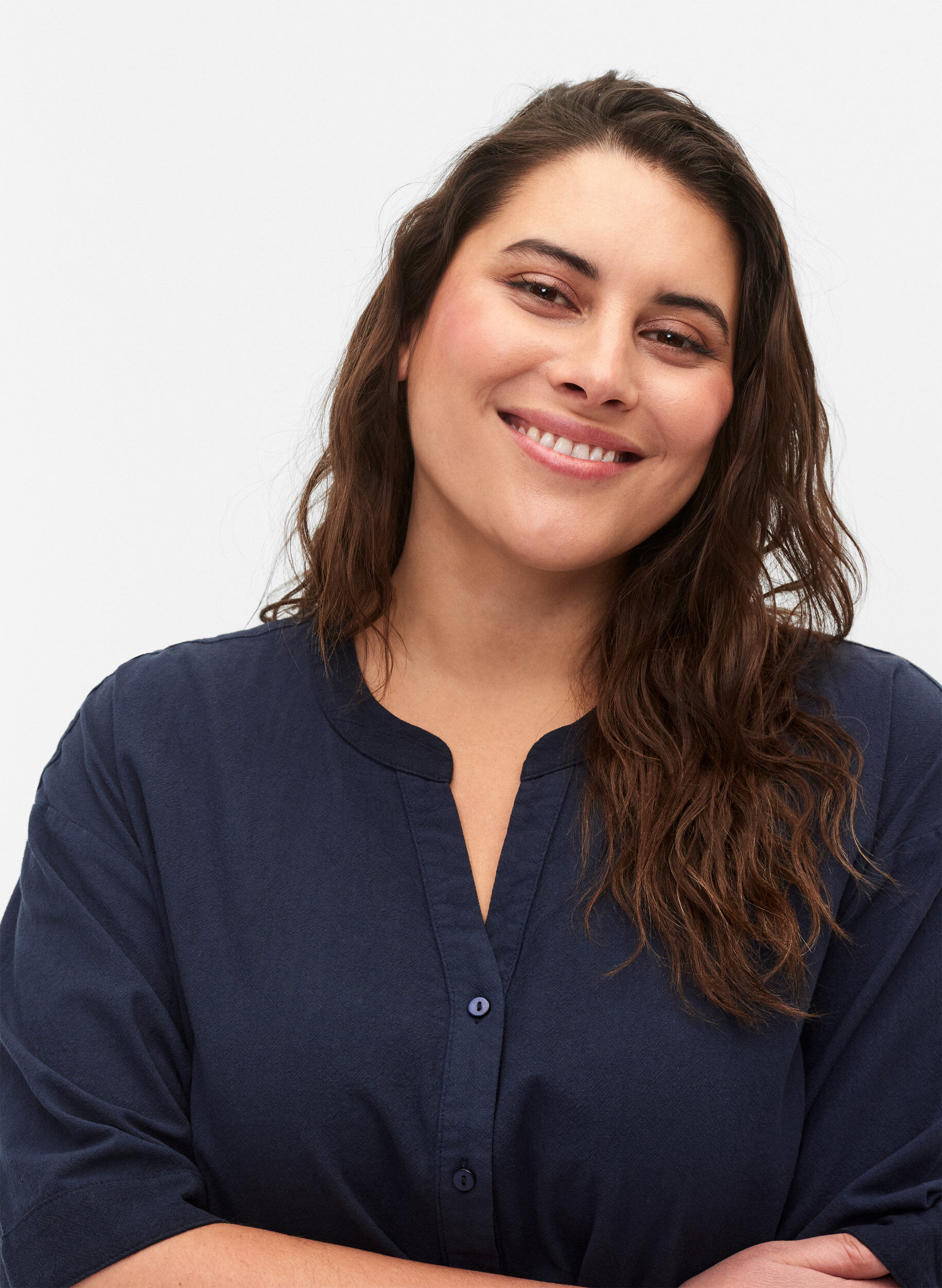 Zizzi FLASH &ndash; Kort&auml;rmad midikl&auml;nning i bomull, Navy Blazer, Model image number 2