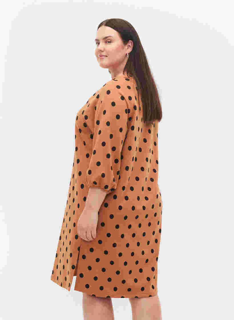 Prickig klänning med 3/4-ärmar, Almond Black Dot, Model image number 1