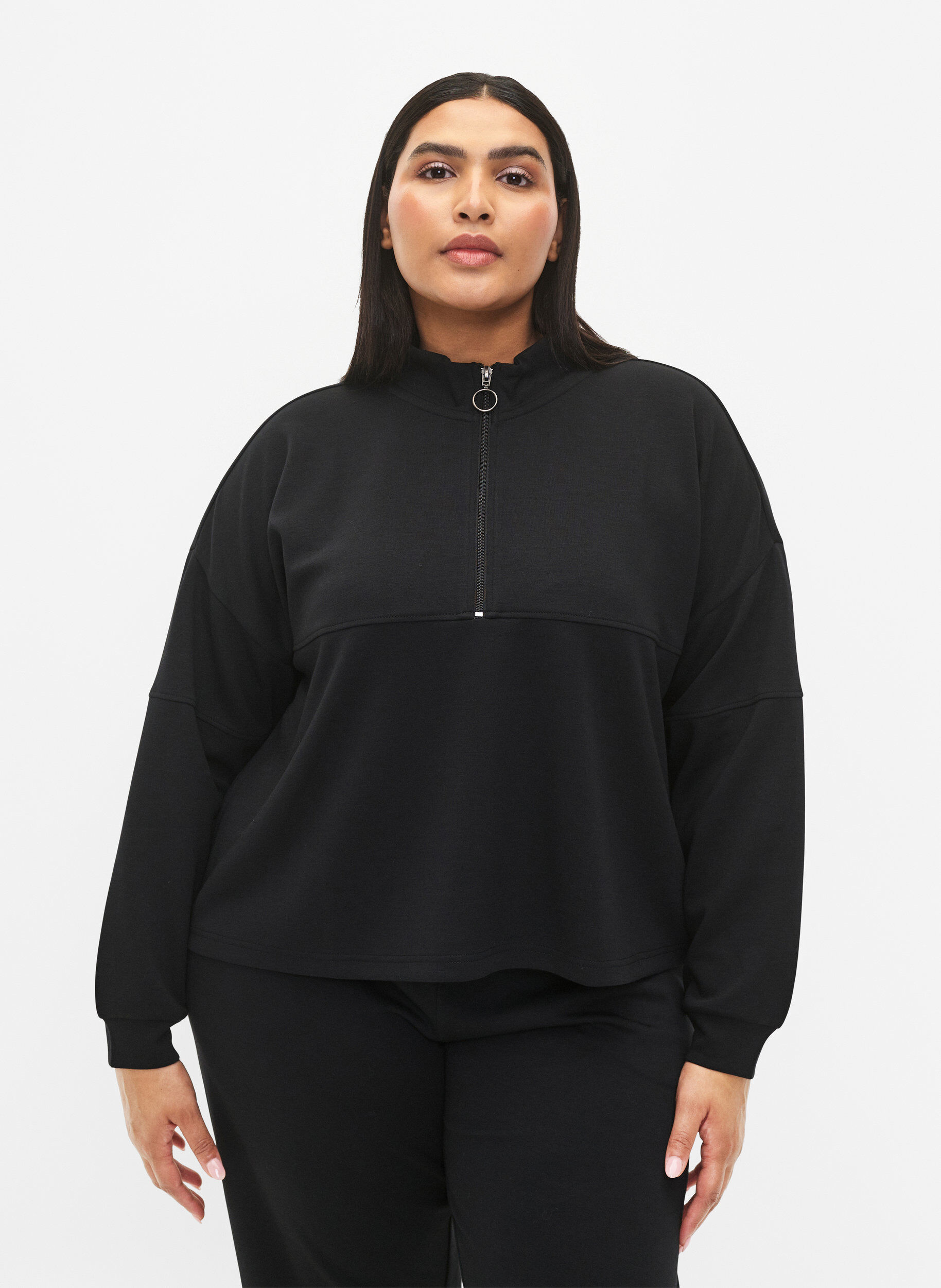 Zizzi Sweatshirt i modalblandning h&ouml;g hals, Black, Model image number 0