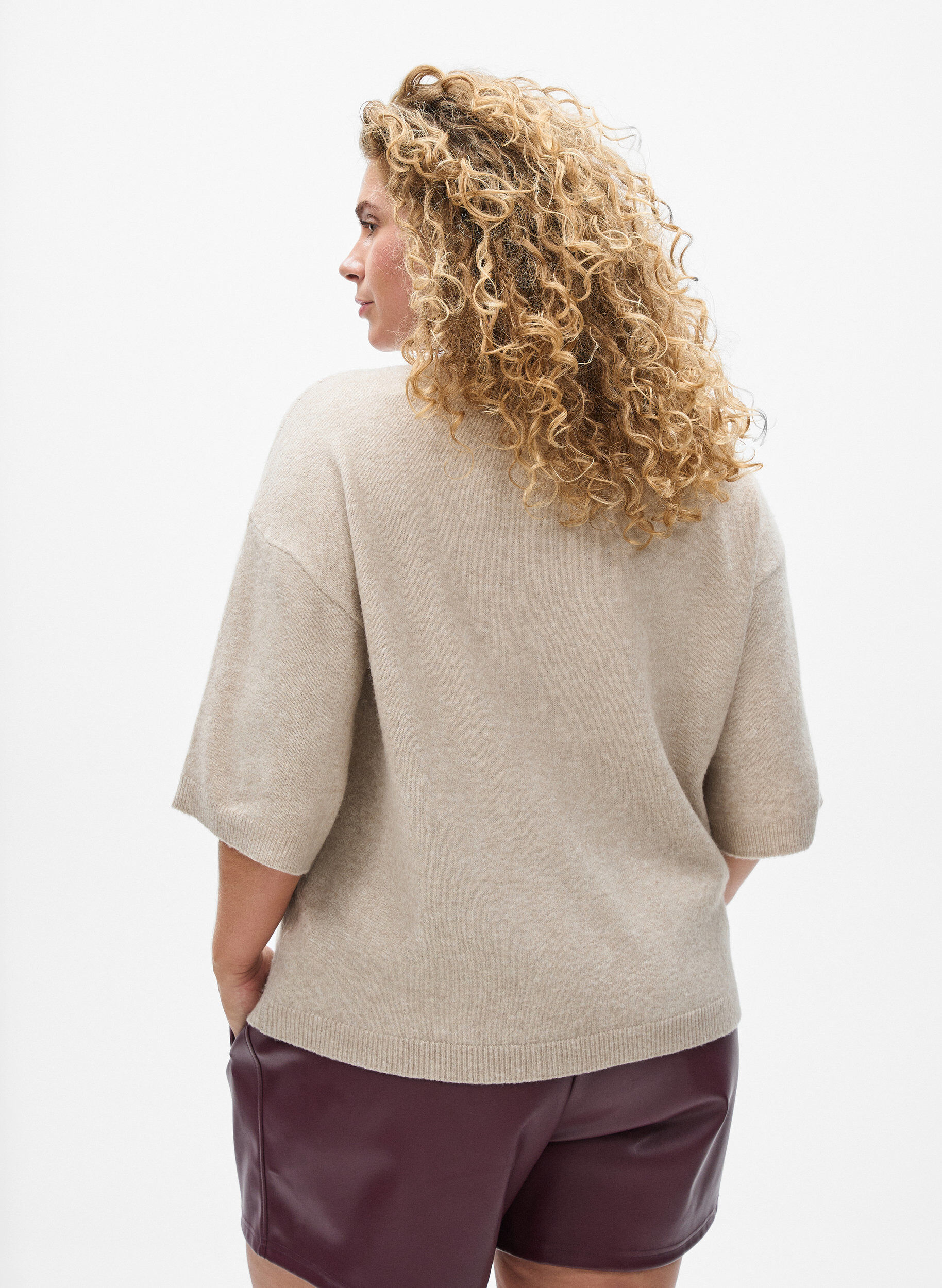 ZizziL&ouml;st stickad blus med korta &auml;rmar, Beige, Model image number 2
