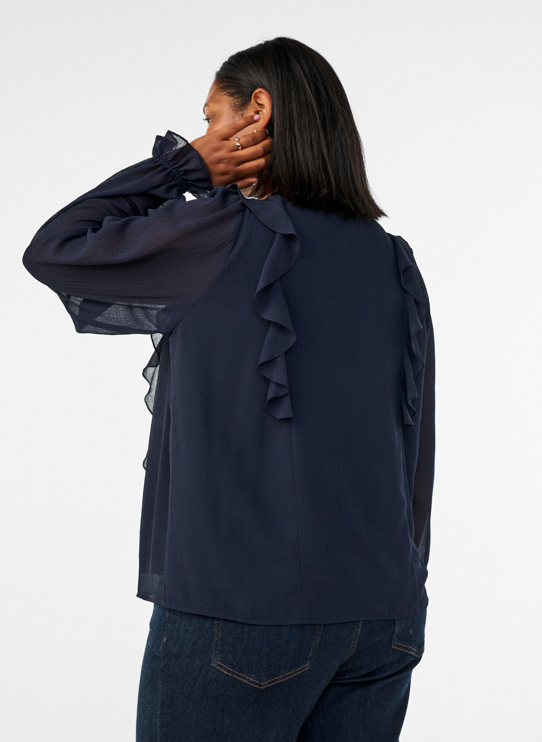 ZizziSkir blus med volanger och knytning, Bl&aring;, Model image number 2