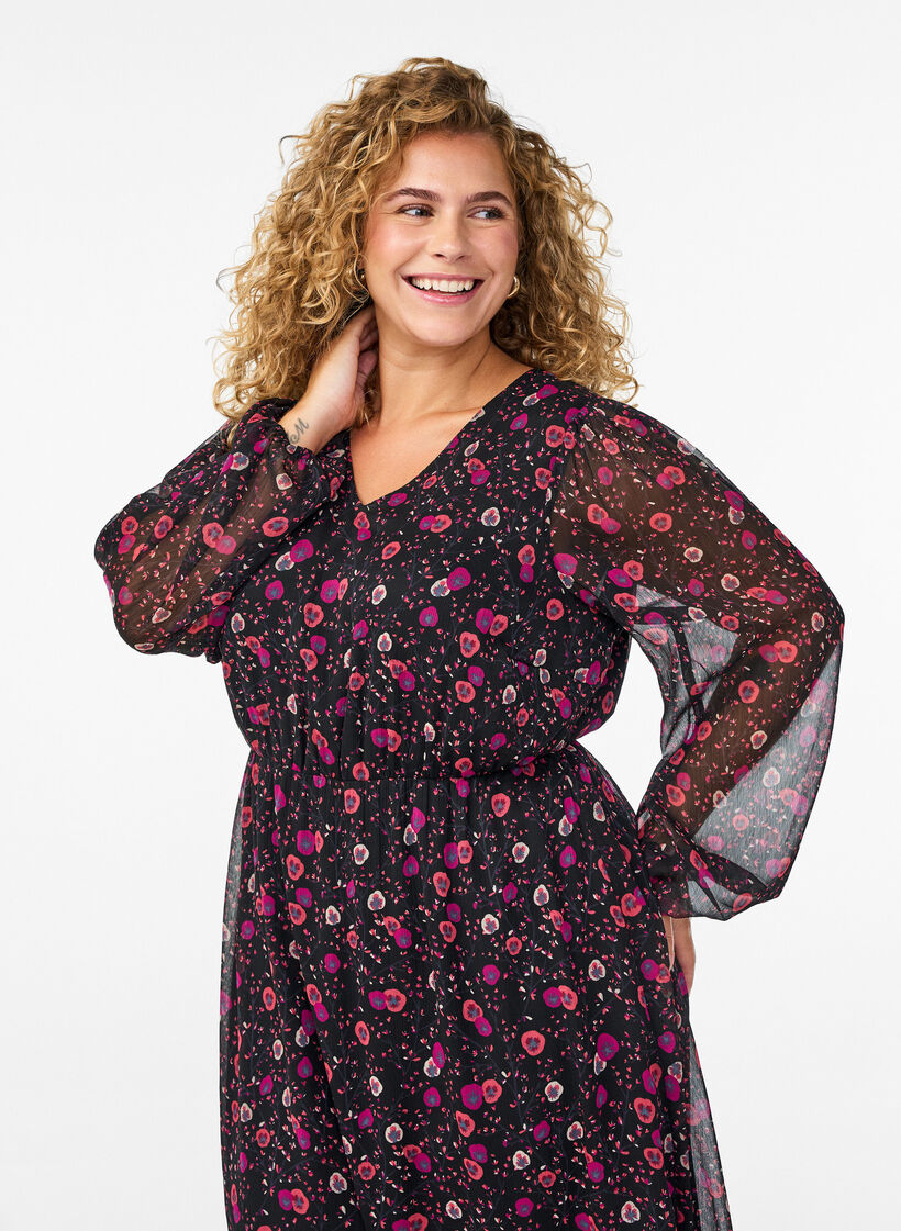 Kl&auml;nning i chiffong med blommigt m&ouml;nster och l&aring;nga &auml;rmar, Svart, Model image number 2