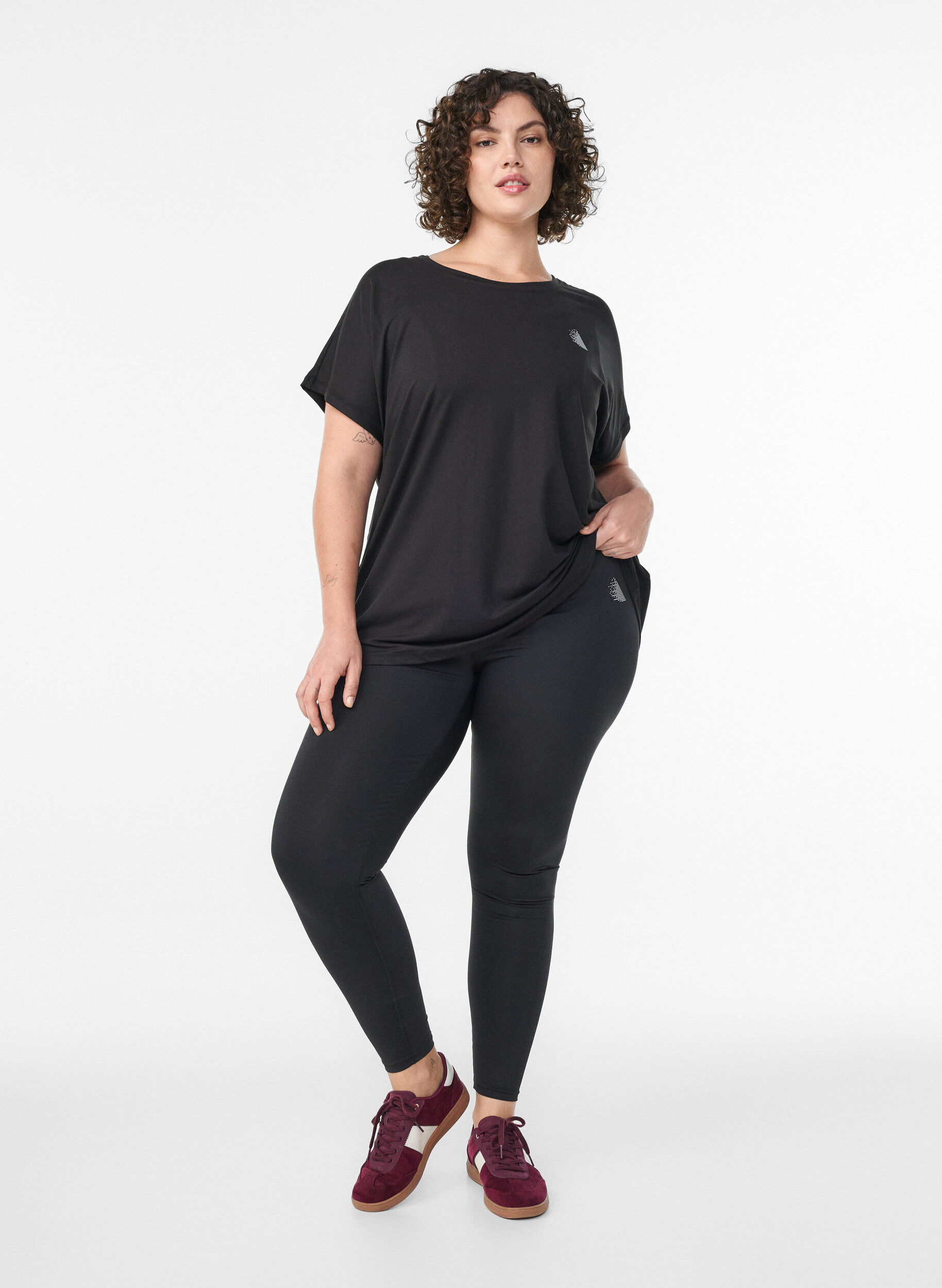 ZizziCroppade basleggings f&ouml;r tr&auml;ning, Svart, Model image number 1