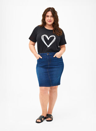 T-shirt från FLASH med tryck, Black Silver Heart, Model image number 2