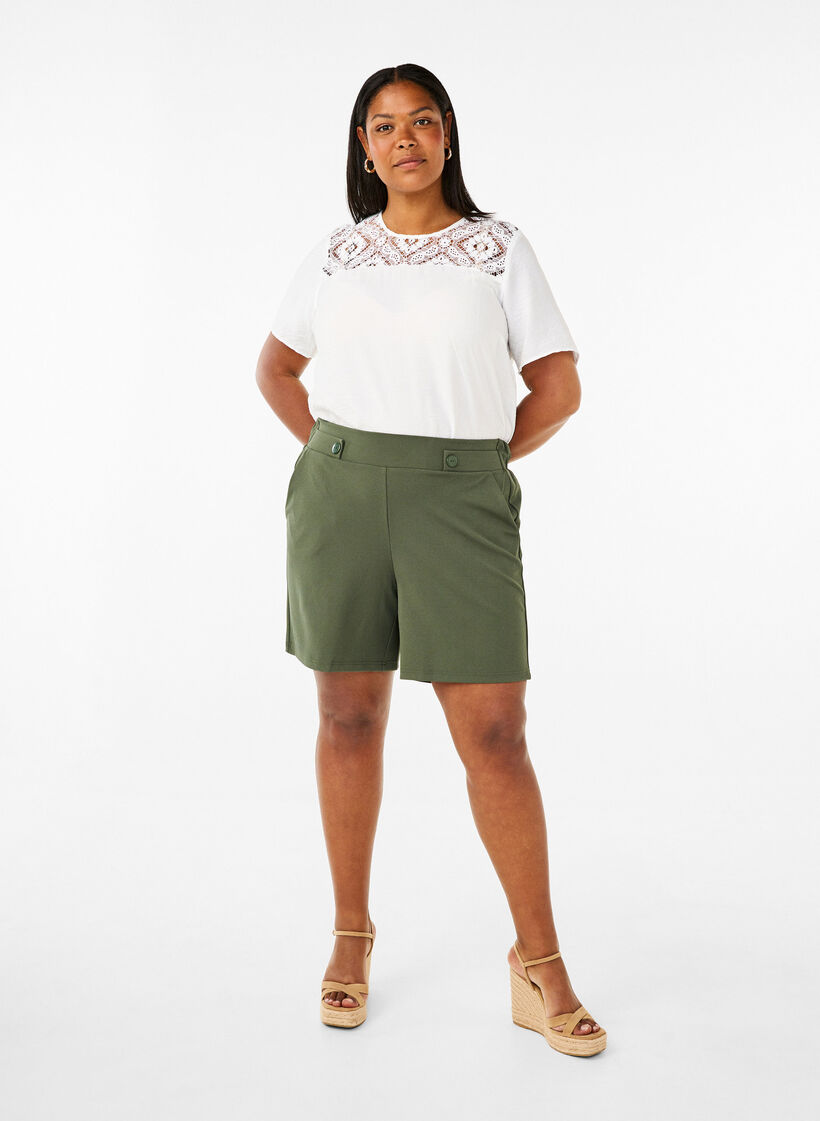 Kortärmad viskosblus med spetsdetalj, Bright White, Model image number 3