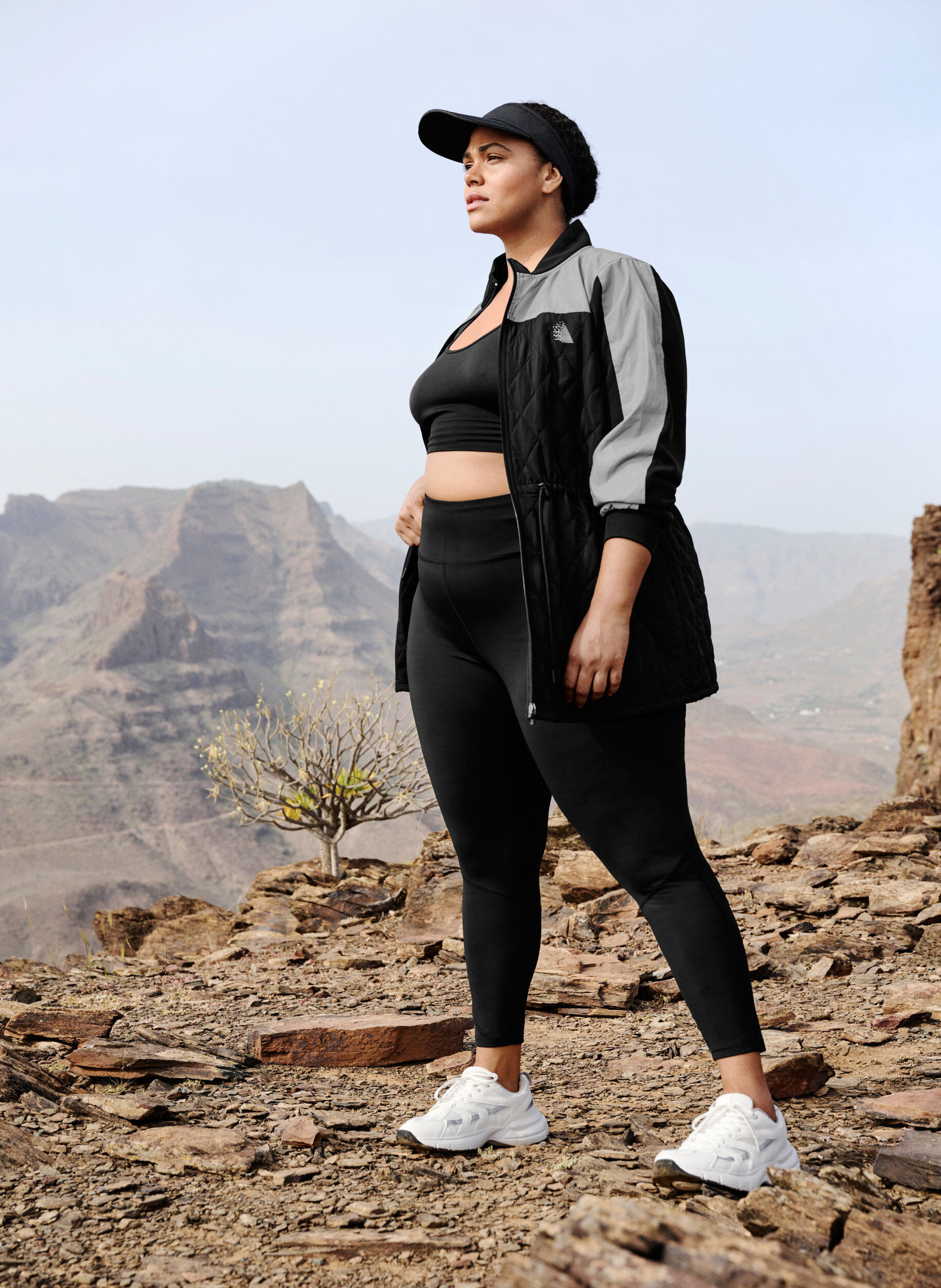 Zizzi Reflekterande sportjacka med justerbar midja, Black w. Reflex, Image image number 1