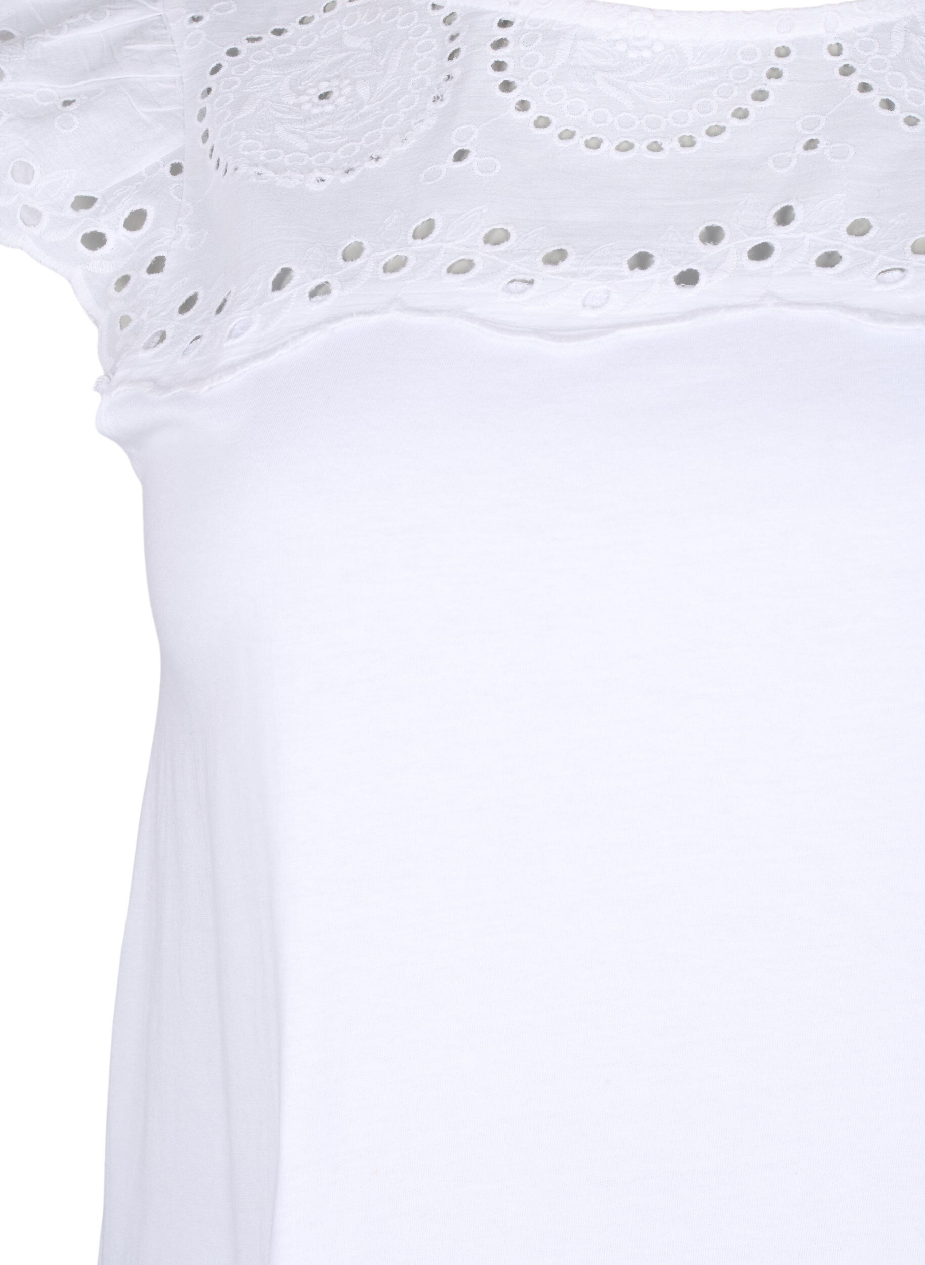 Zizzi T-shirt i ekologisk bomull med anglaise-broderi, Bright White, Packshot image number 2