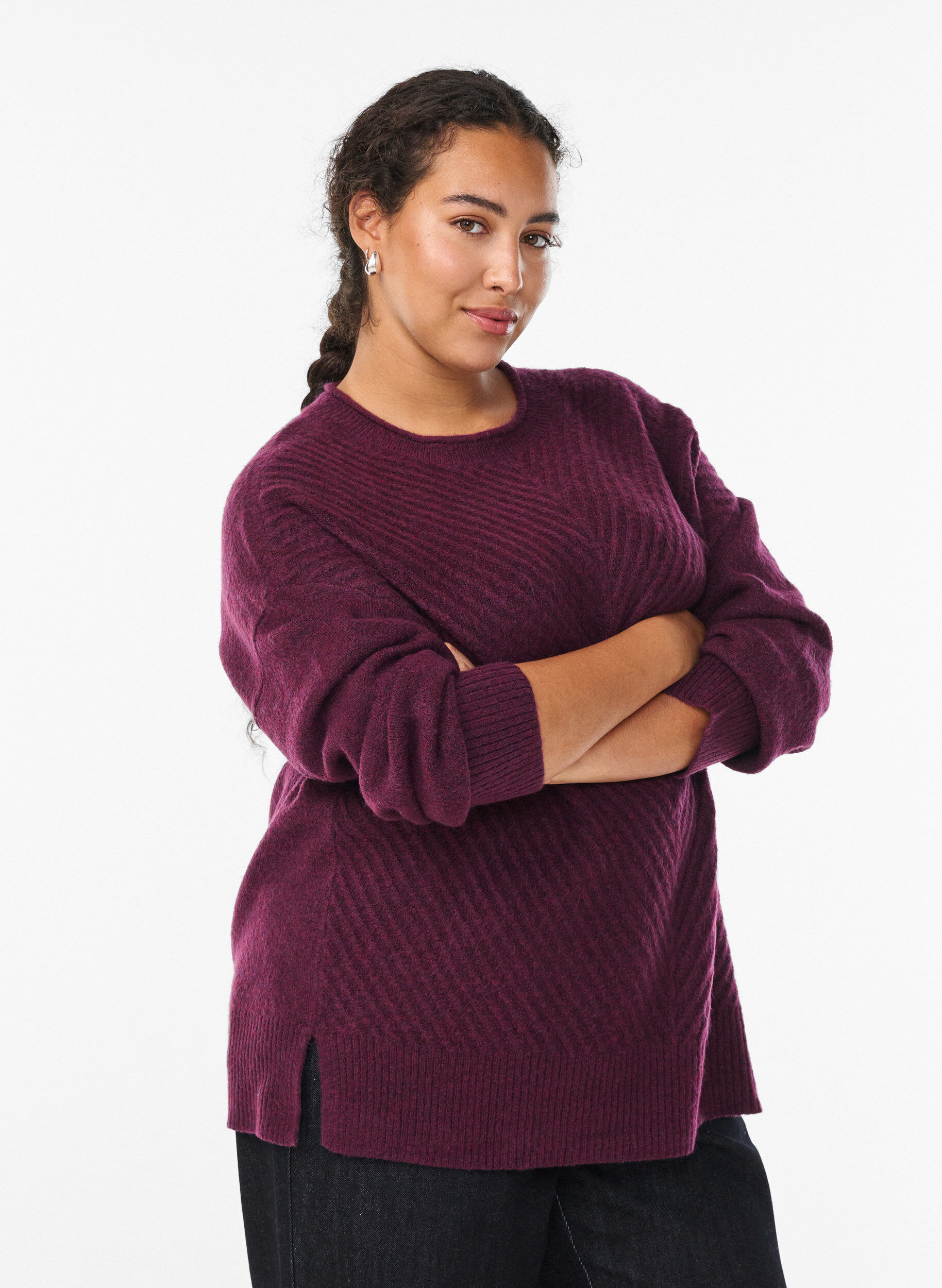 ZizziStickad blus med V-format ribbm&ouml;nster och slitsar, Lila, Model image number 0