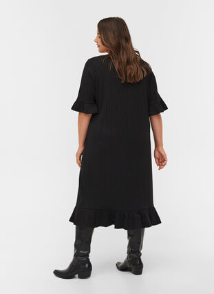 Midiklänning med 2/4-ärmar och volanger, Black, Model image number 1