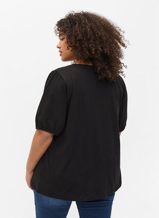 T-shirt med lös passform och ärmar som går till armbågen, Black, Model image number 1