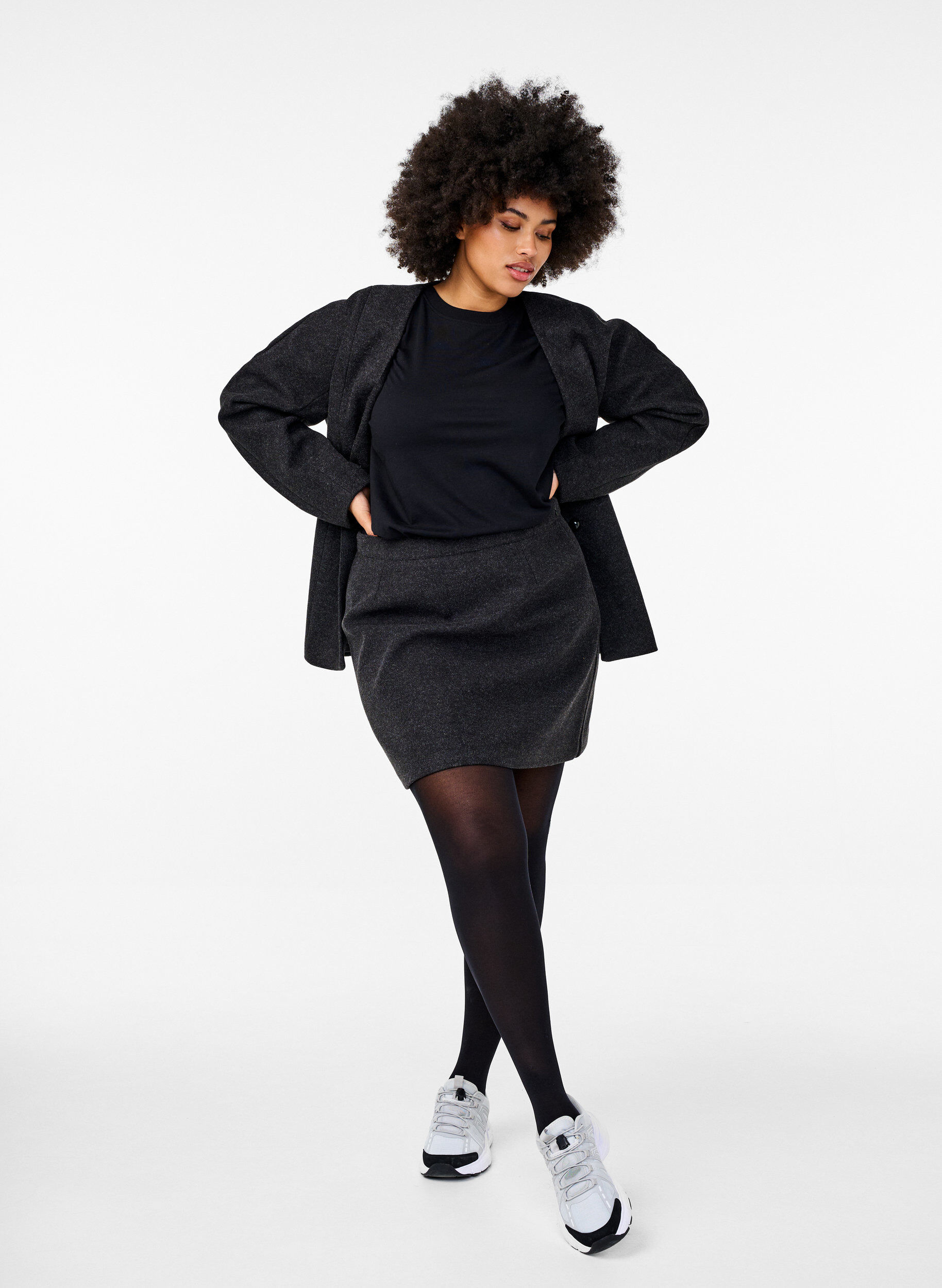 Zizzi Kort kjol med A-linjesk&auml;rning, Dark Grey Melange, Model image number 2