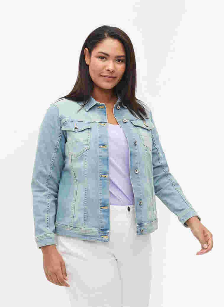 Ljus jeansjacka med bröstfickor, Light blue denim, Model image number 0