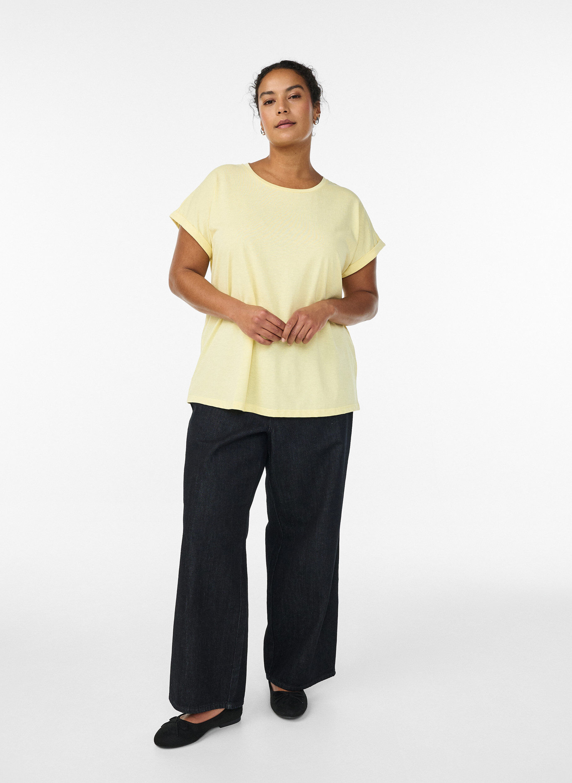 Zizzi Kort&auml;rmad t-shirt i bomullsmix, Gul, Model image number 1