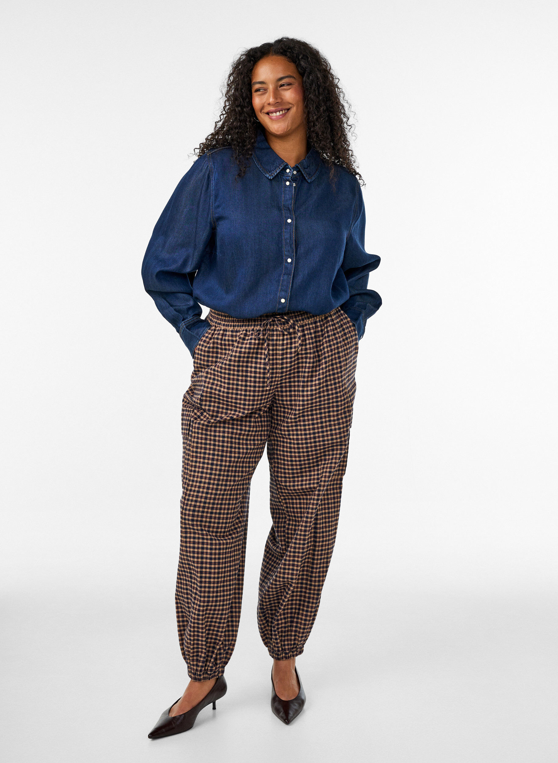 ZizziJeansskjorta i lyocell med tryckknappar, Bl&aring;, Model image number 1
