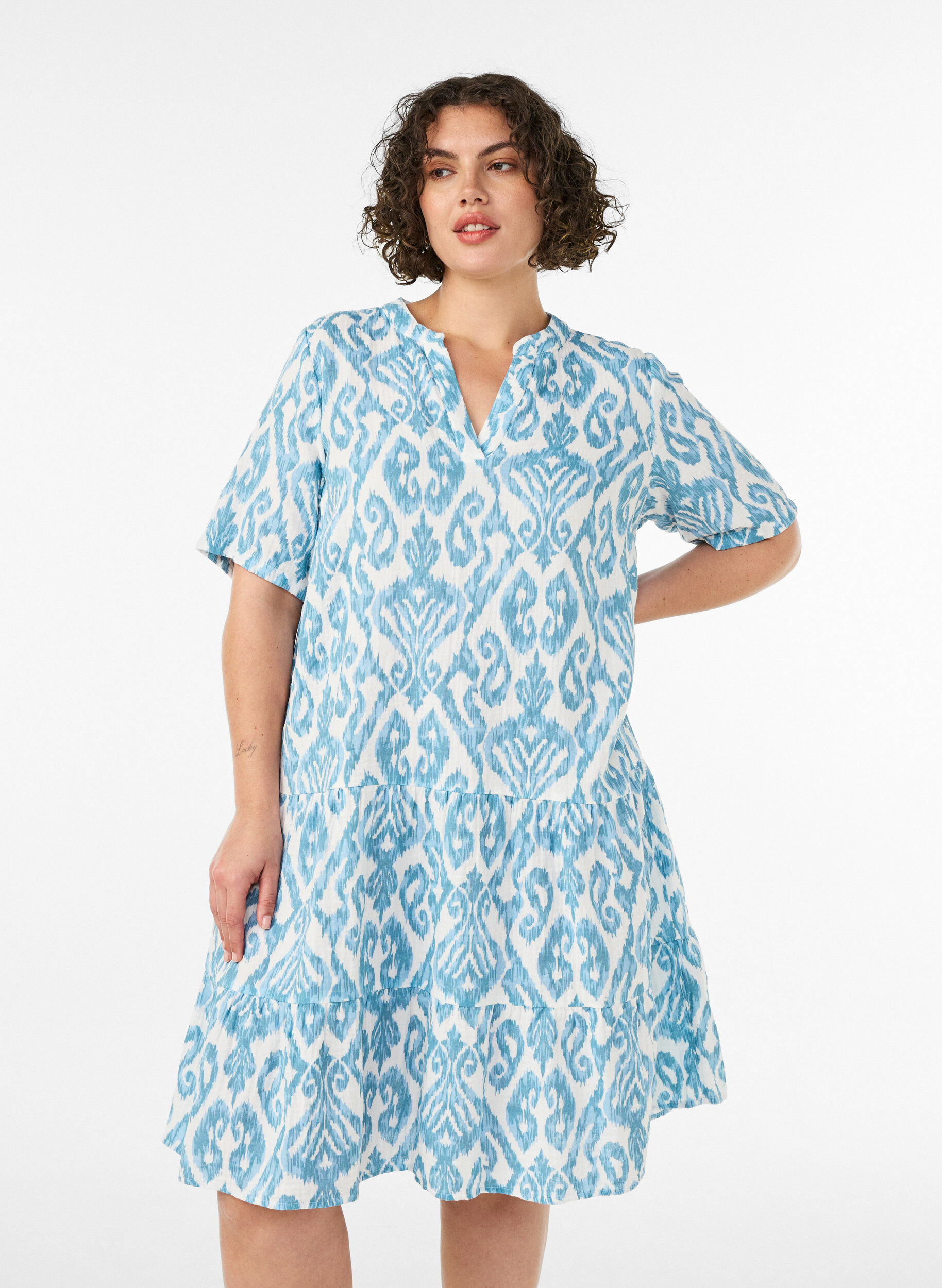 Kort a-linjeformad kl&auml;nning i bomullsmuslin, Vanilla, Model
