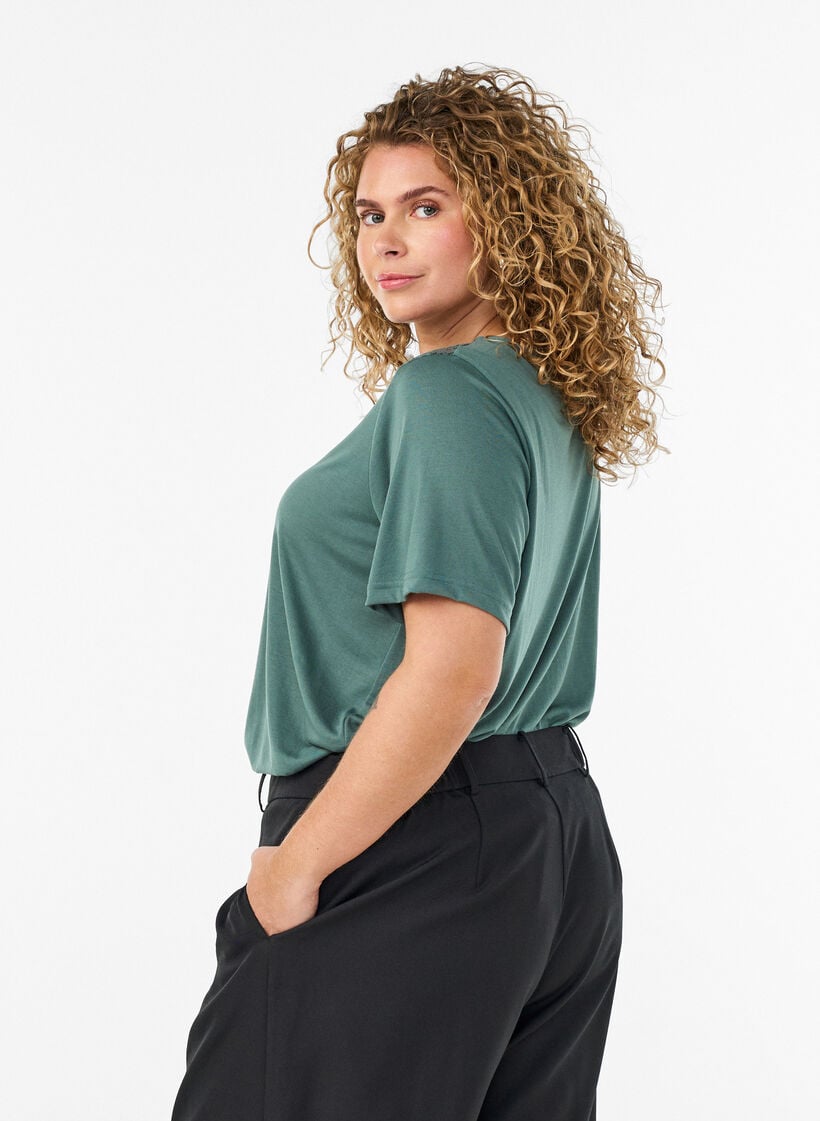 Blus med spetsinf&auml;llning och ballong&auml;rmar, Gr&ouml;n, Model image number 2