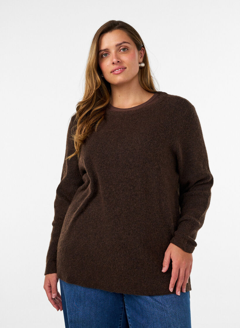 Melerad stickad blus med rund halsringning, Brun, Model image number 0