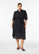 Skjortkl&auml;nning i broderie anglaise med knytb&auml;lte, Svart, Model image number 1