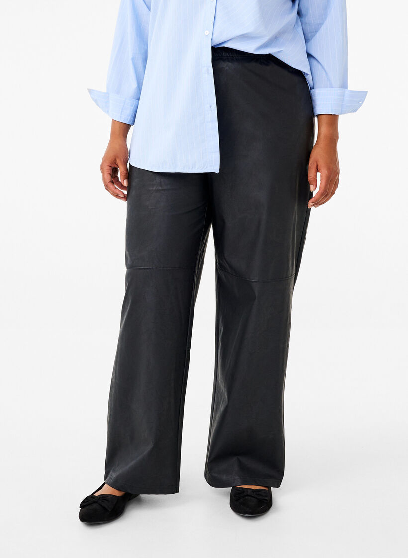 Lös sittande byxor i läderimitation med resår i midjan, Black, Model image number 2
