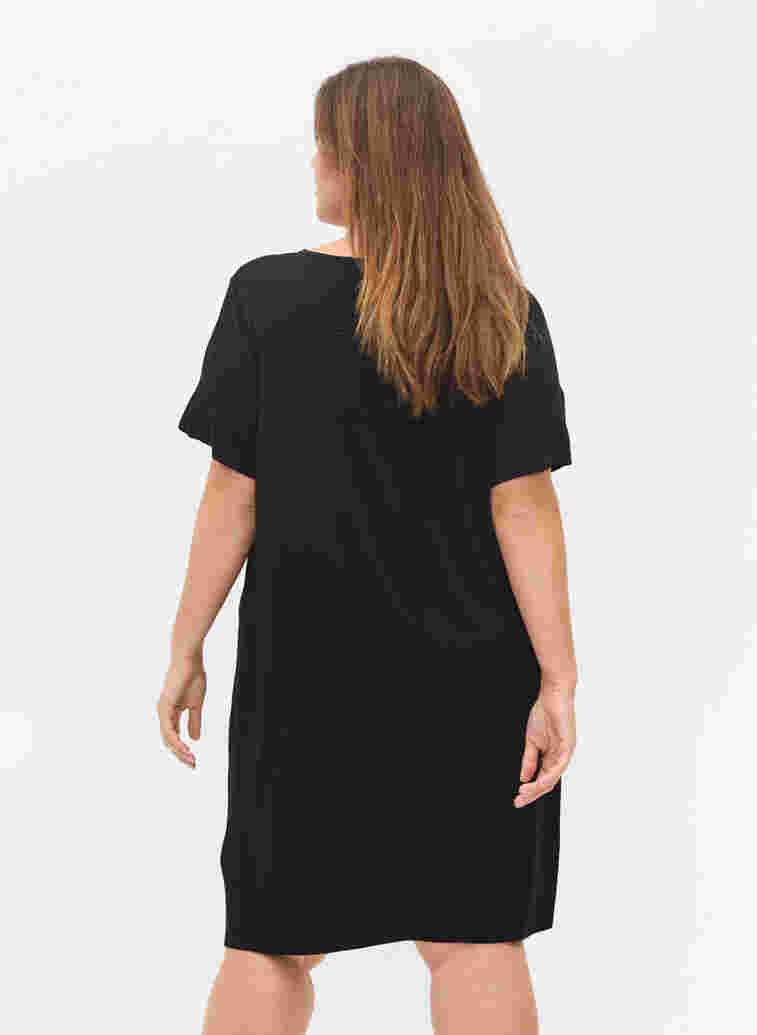 Kortärmad nattklänning i viskos, Black, Model image number 1