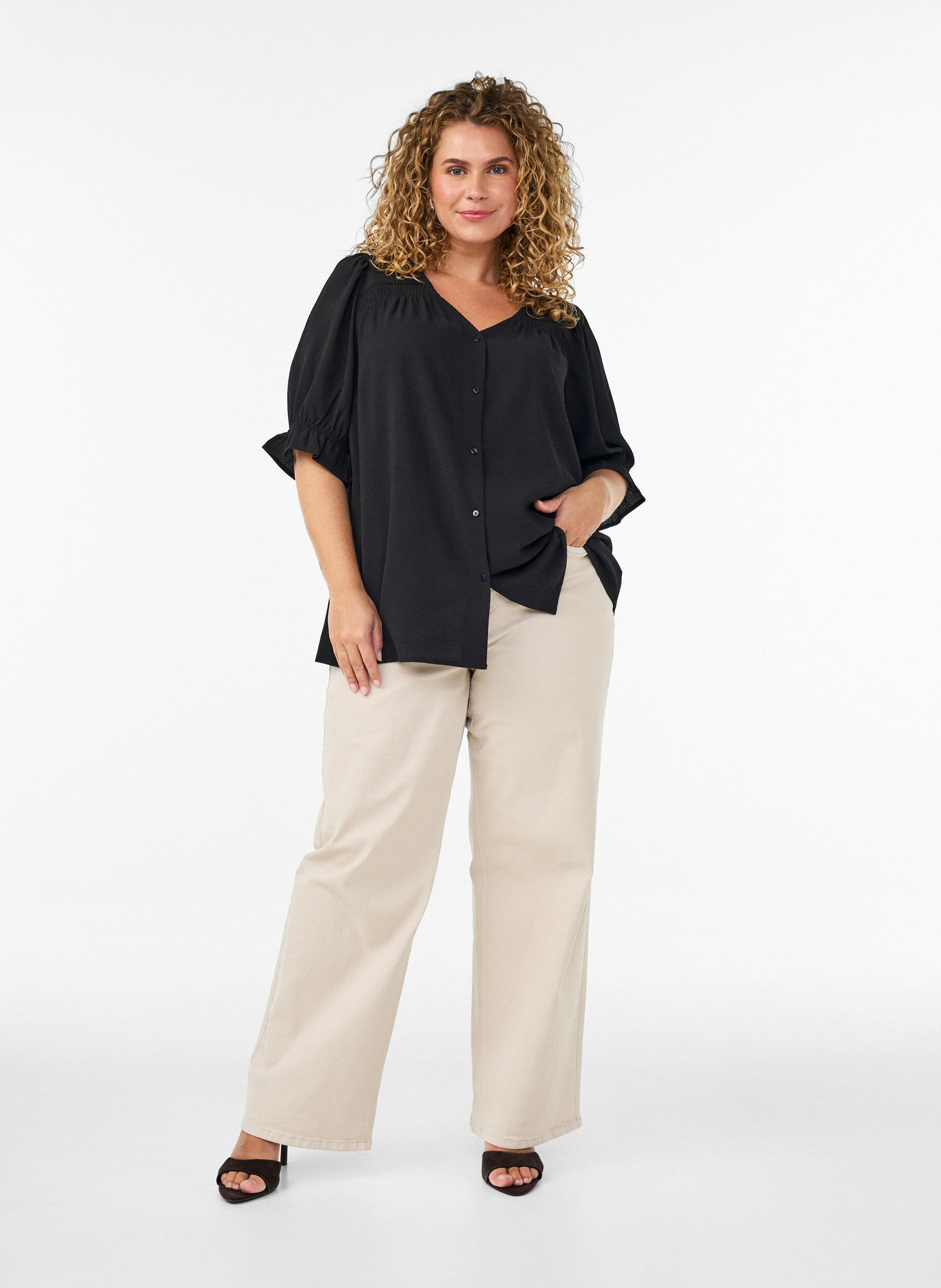 ZizziSkjortblus med halvl&aring;nga &auml;rmar, Svart, Model image number 1