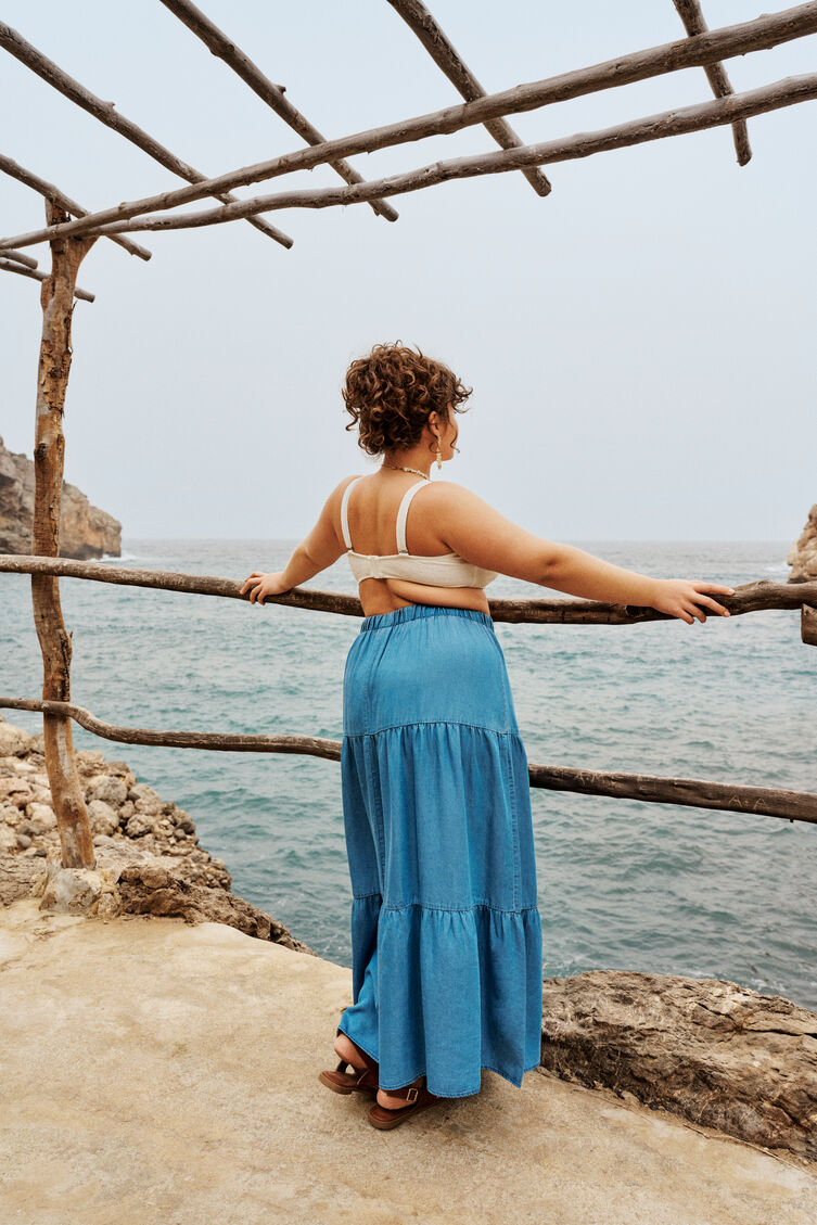 Boh&eacute;misk i havsbl&aring; toner, , Model